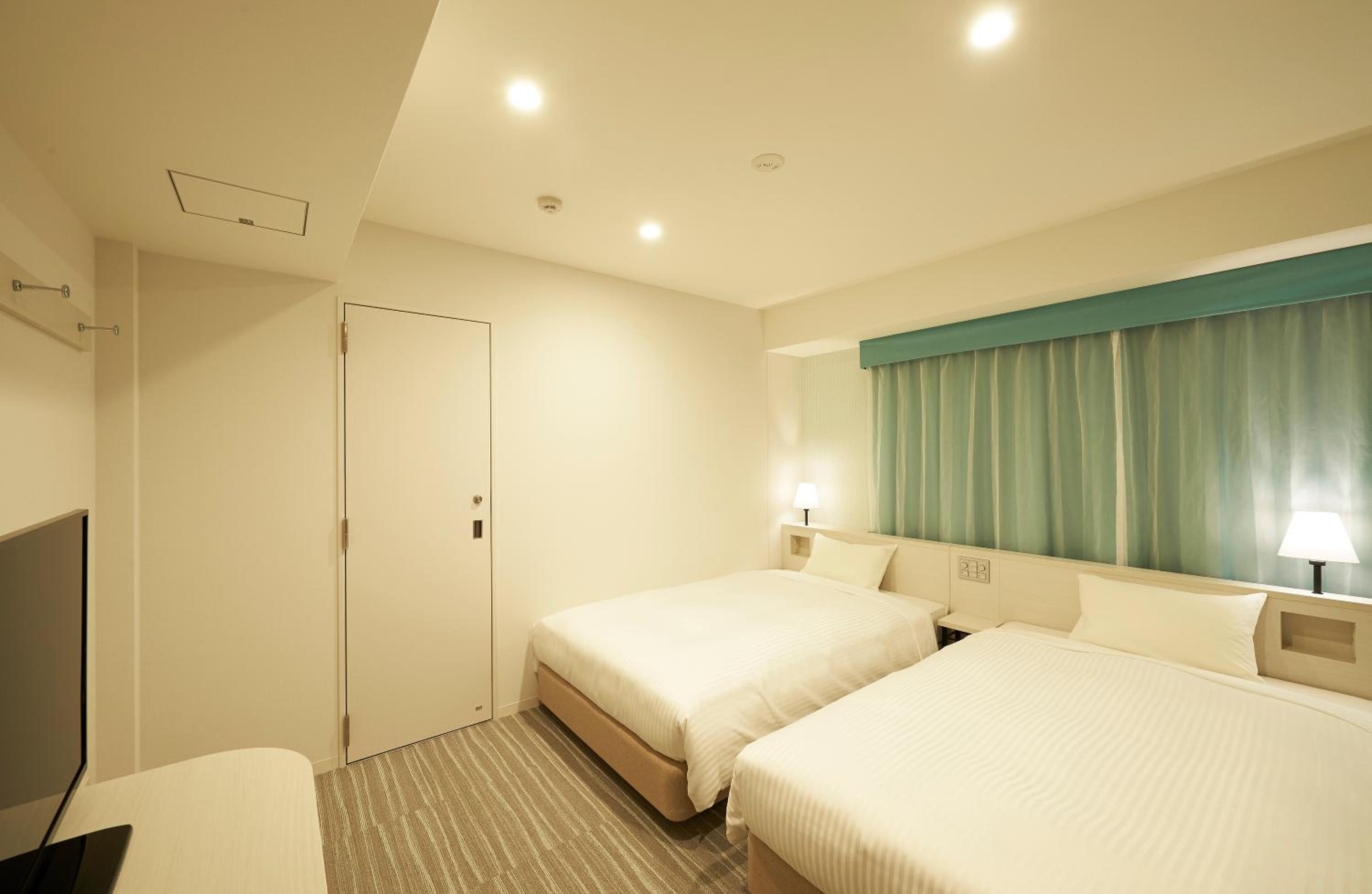 Connecting Room - Non-Smoking photo 2