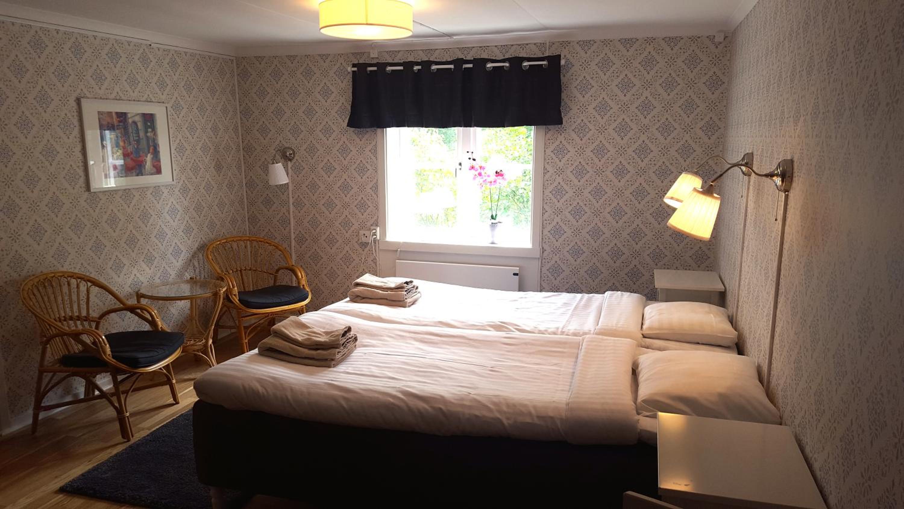 Double Room with Shared Bathroom