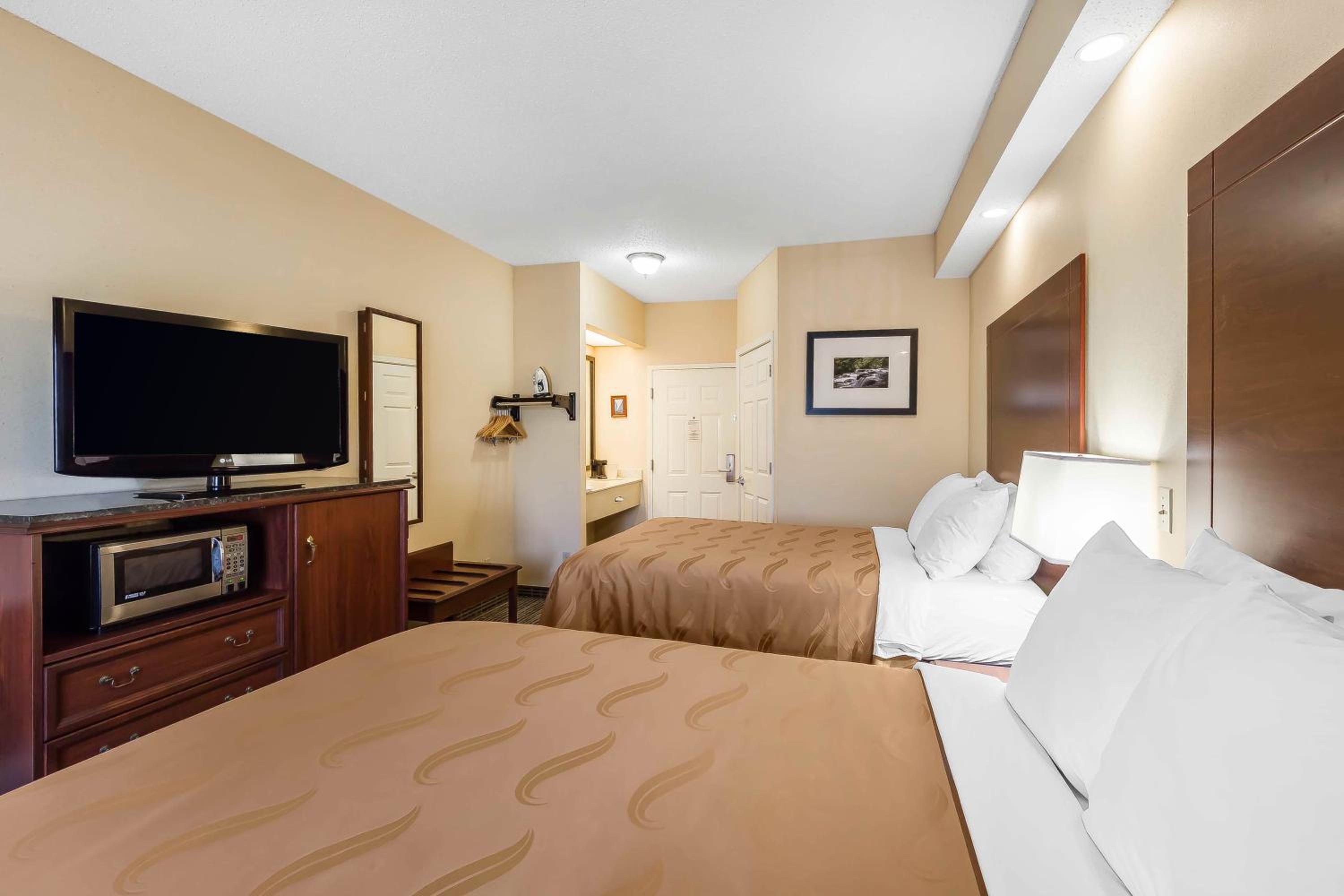 Double Room with Two Double Beds - Non-Smoking