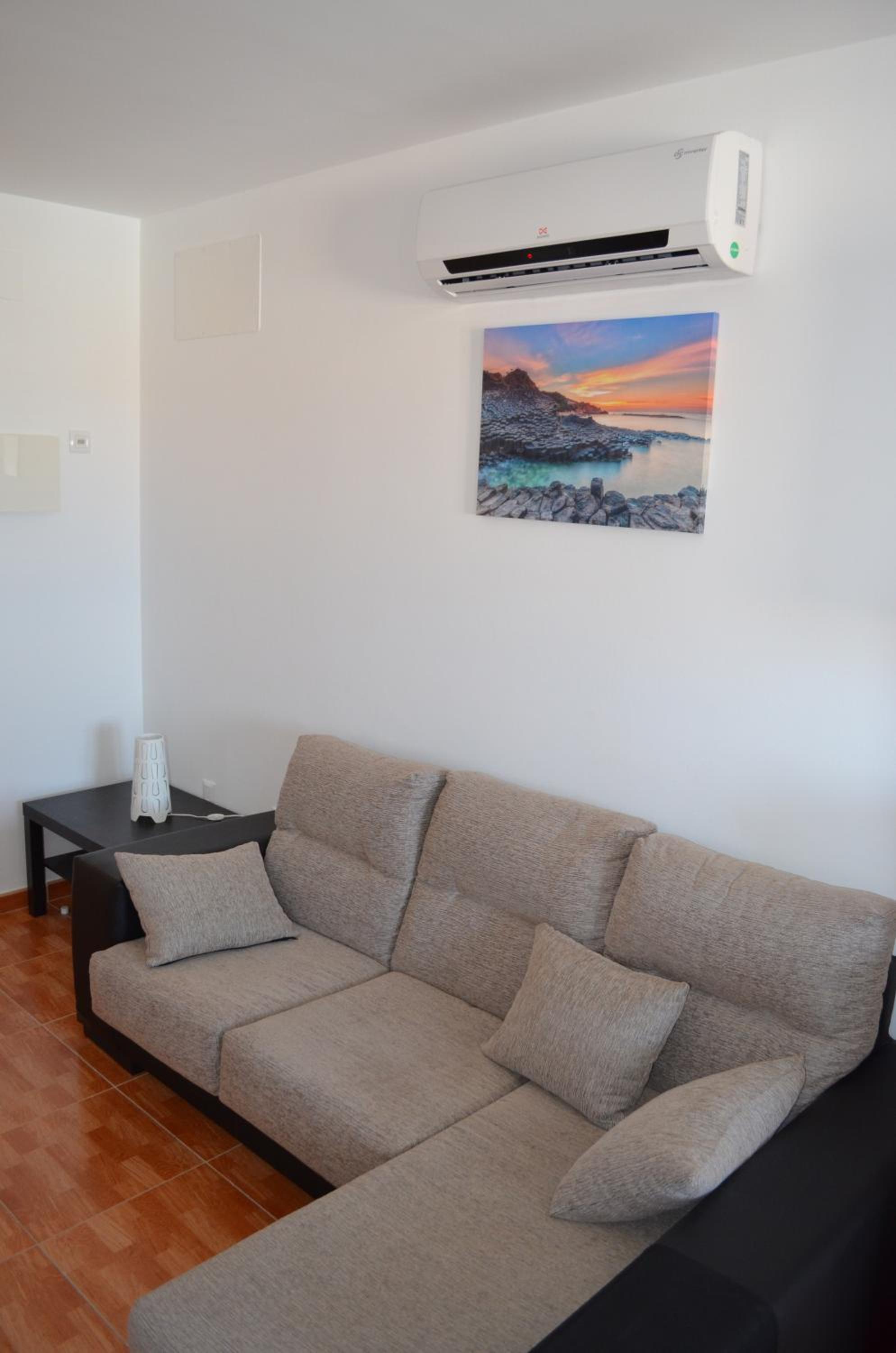 Apartment photo 2