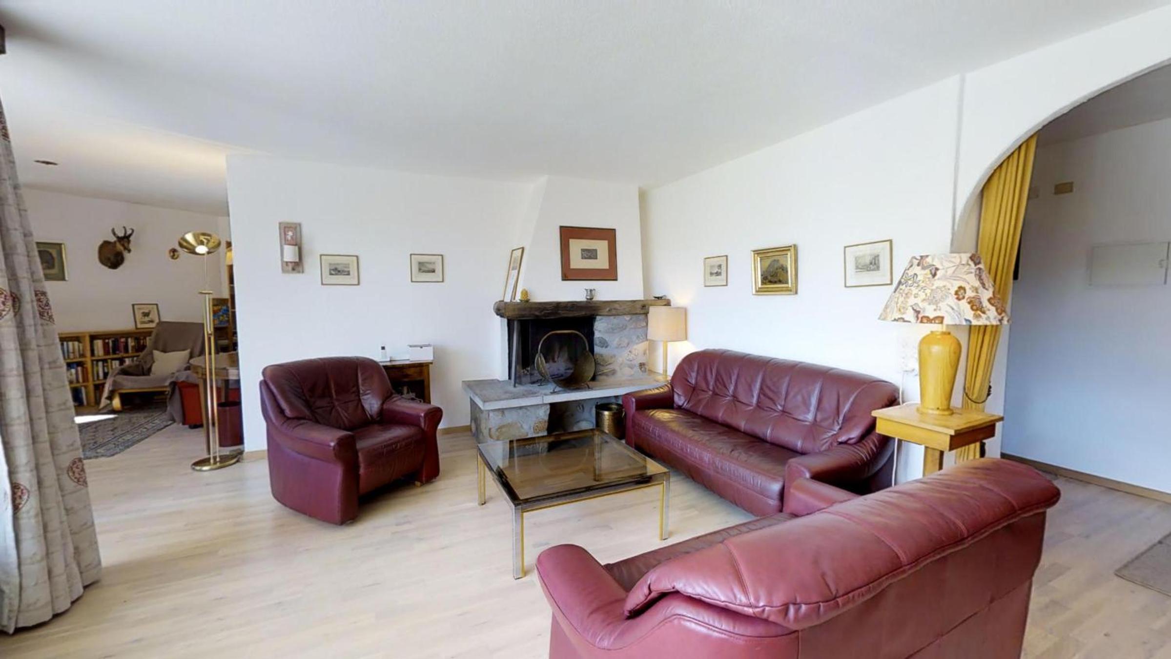 Apartment with Mountain View photo 1