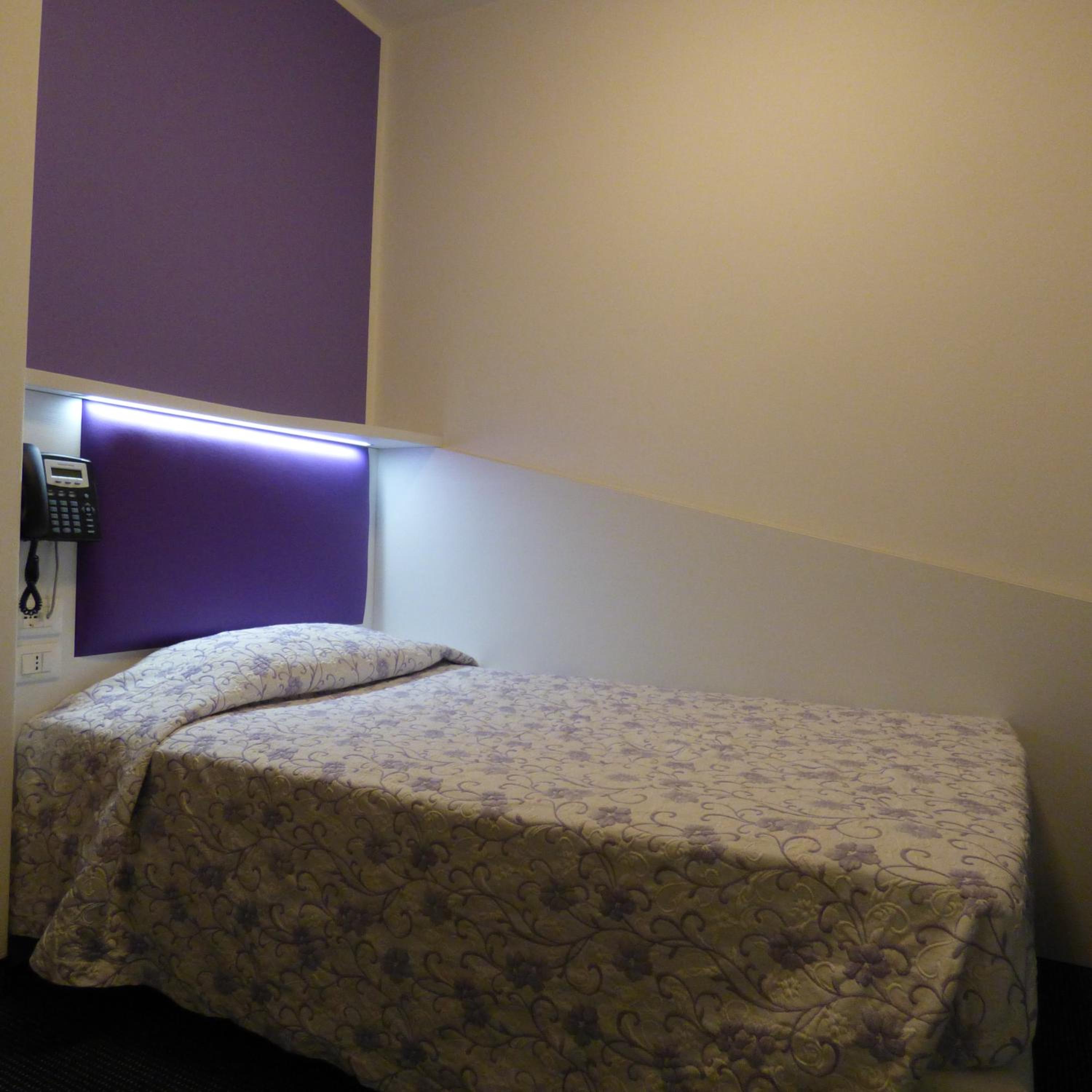 Single Room photo 1
