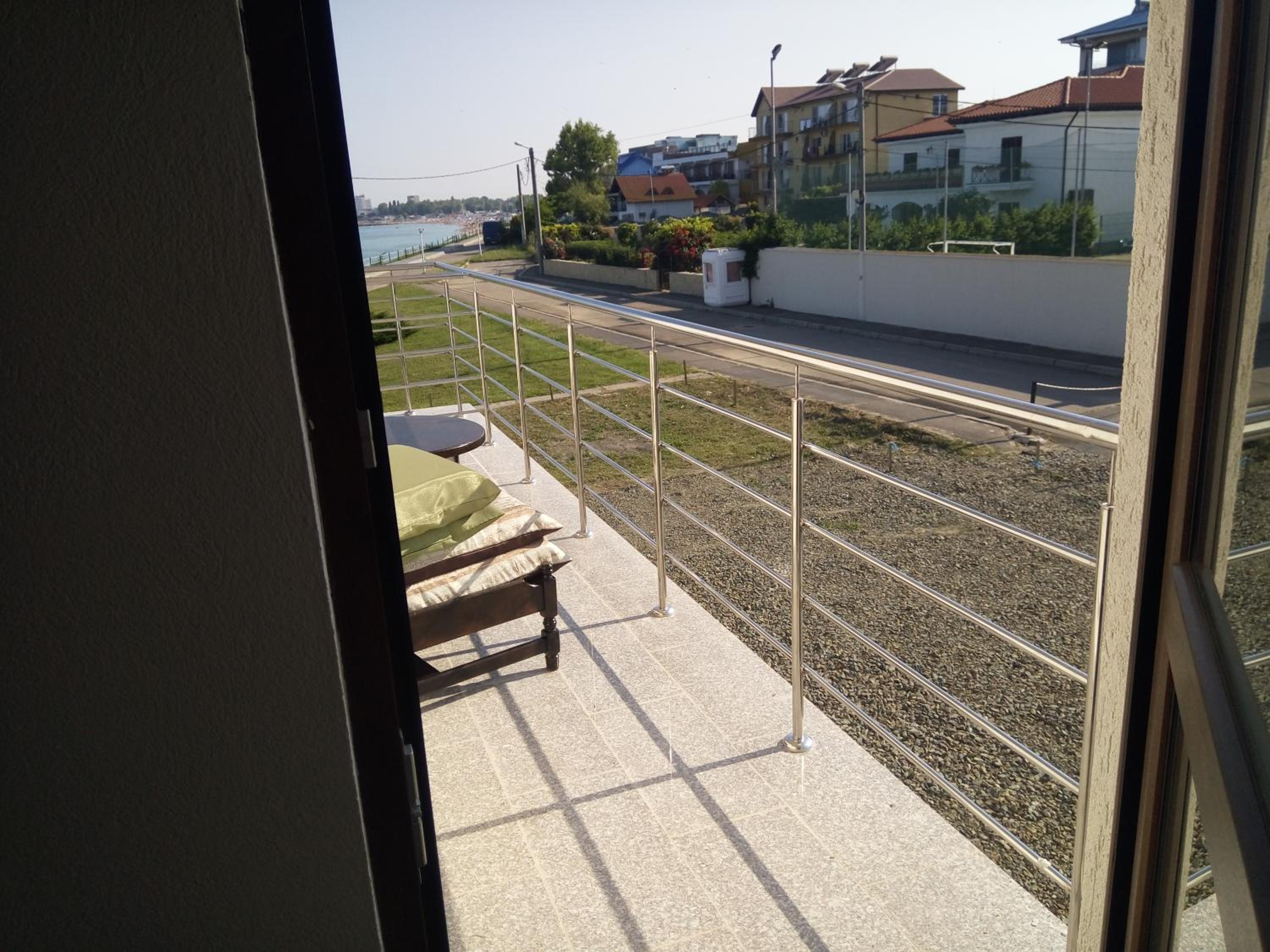 Triple Room with Partial Sea View and Balcony photo 3