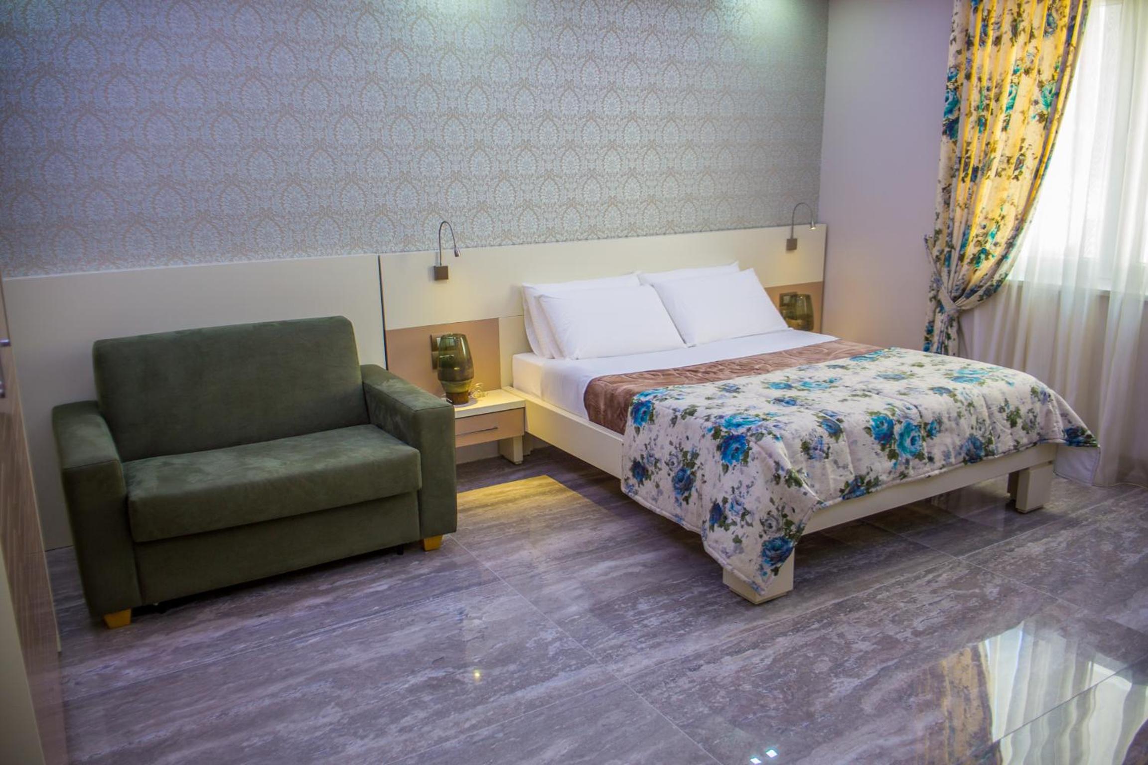 Deluxe Triple Room photo 3