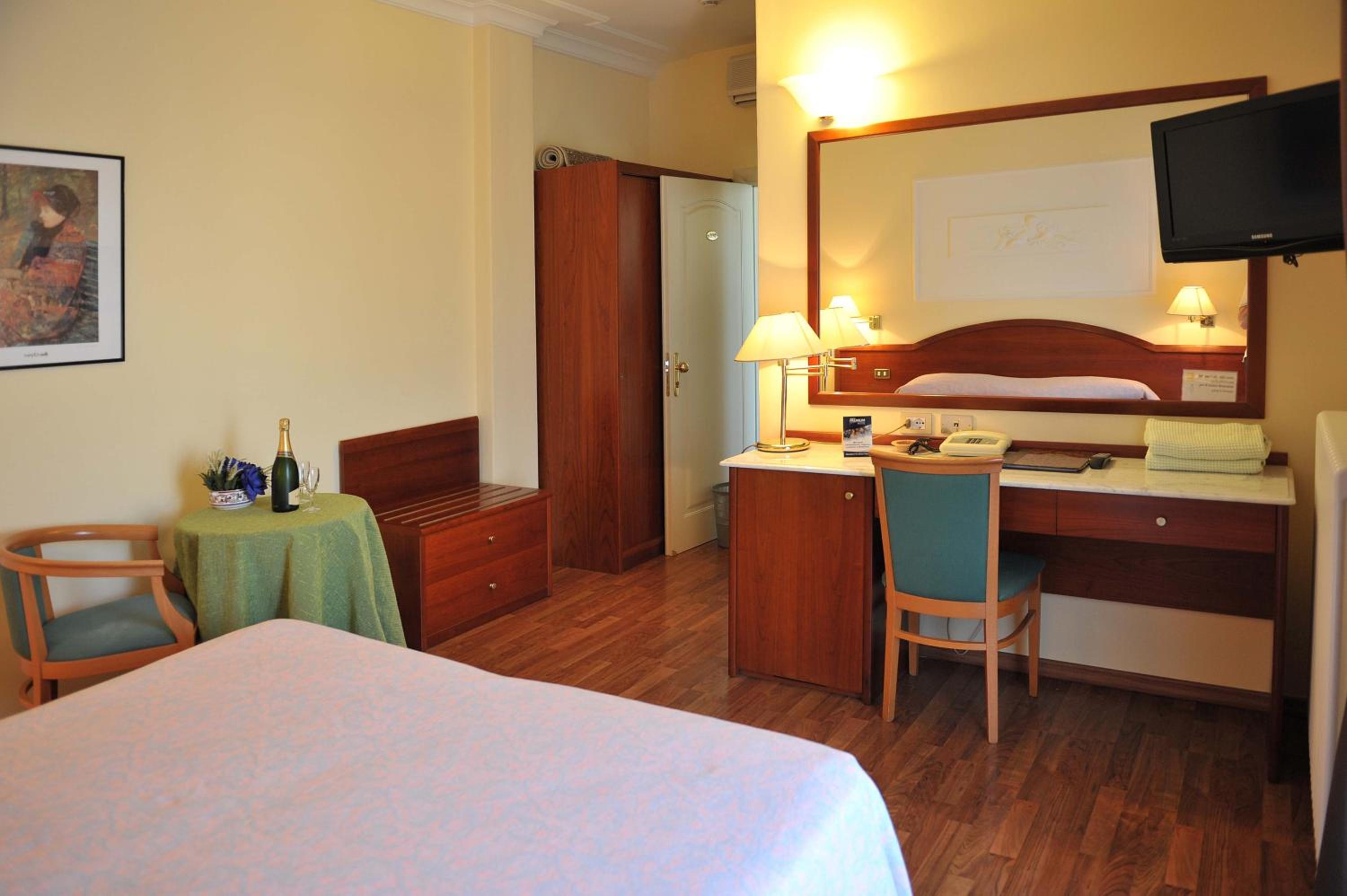 Triple Room - Photo 2