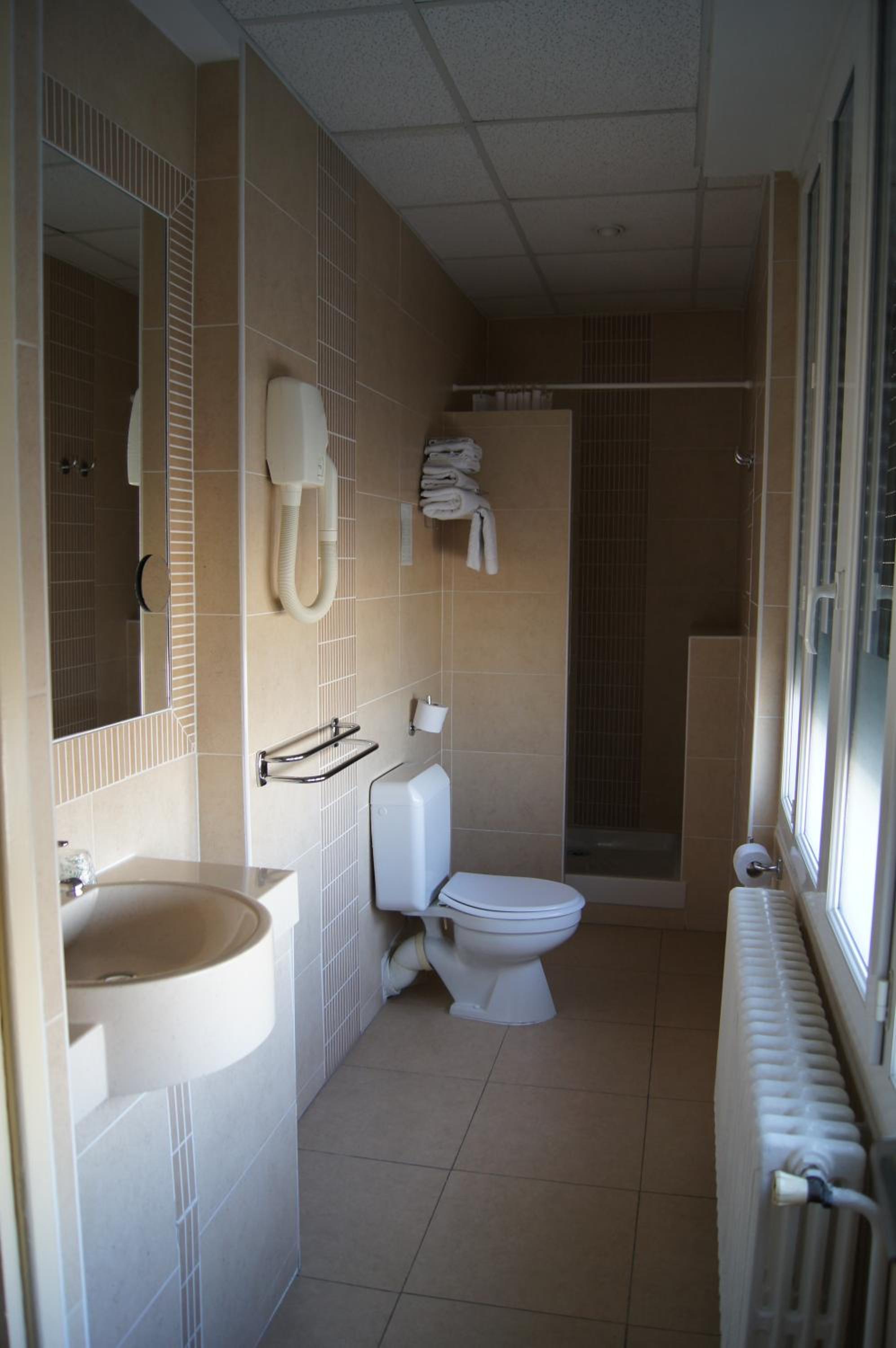 Superior Double Room with Rhône View - Photo 2