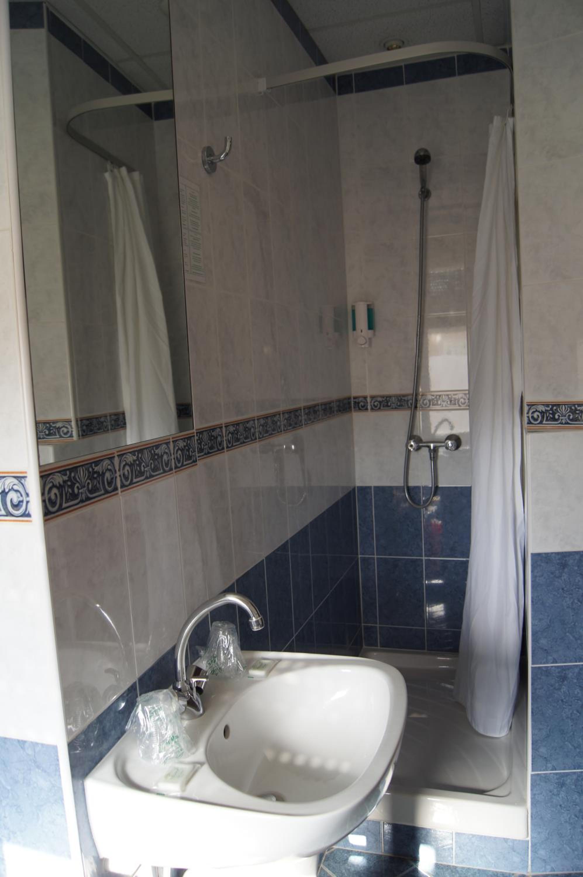 Triple Room - Photo 2