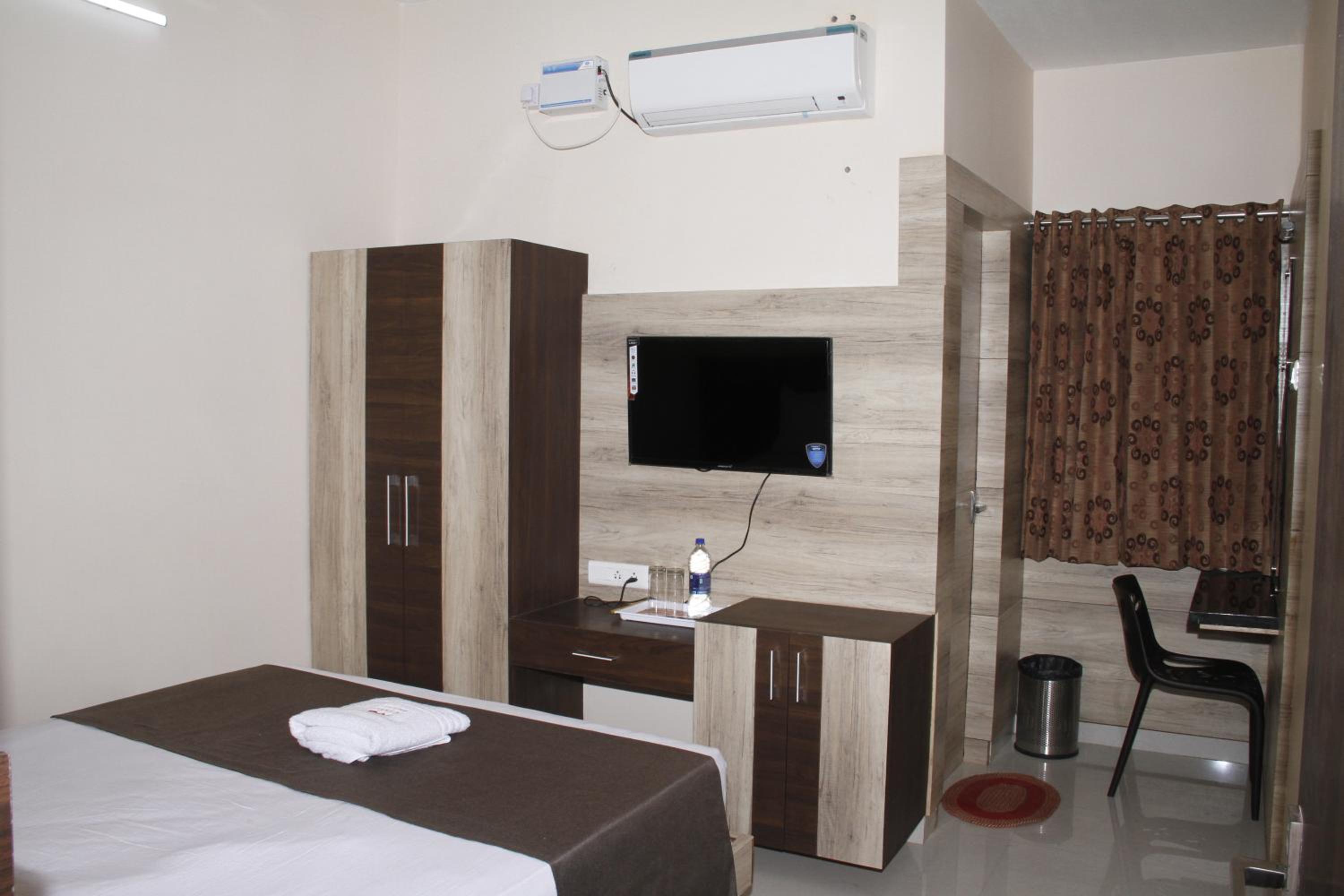 Standard Double Room photo 2