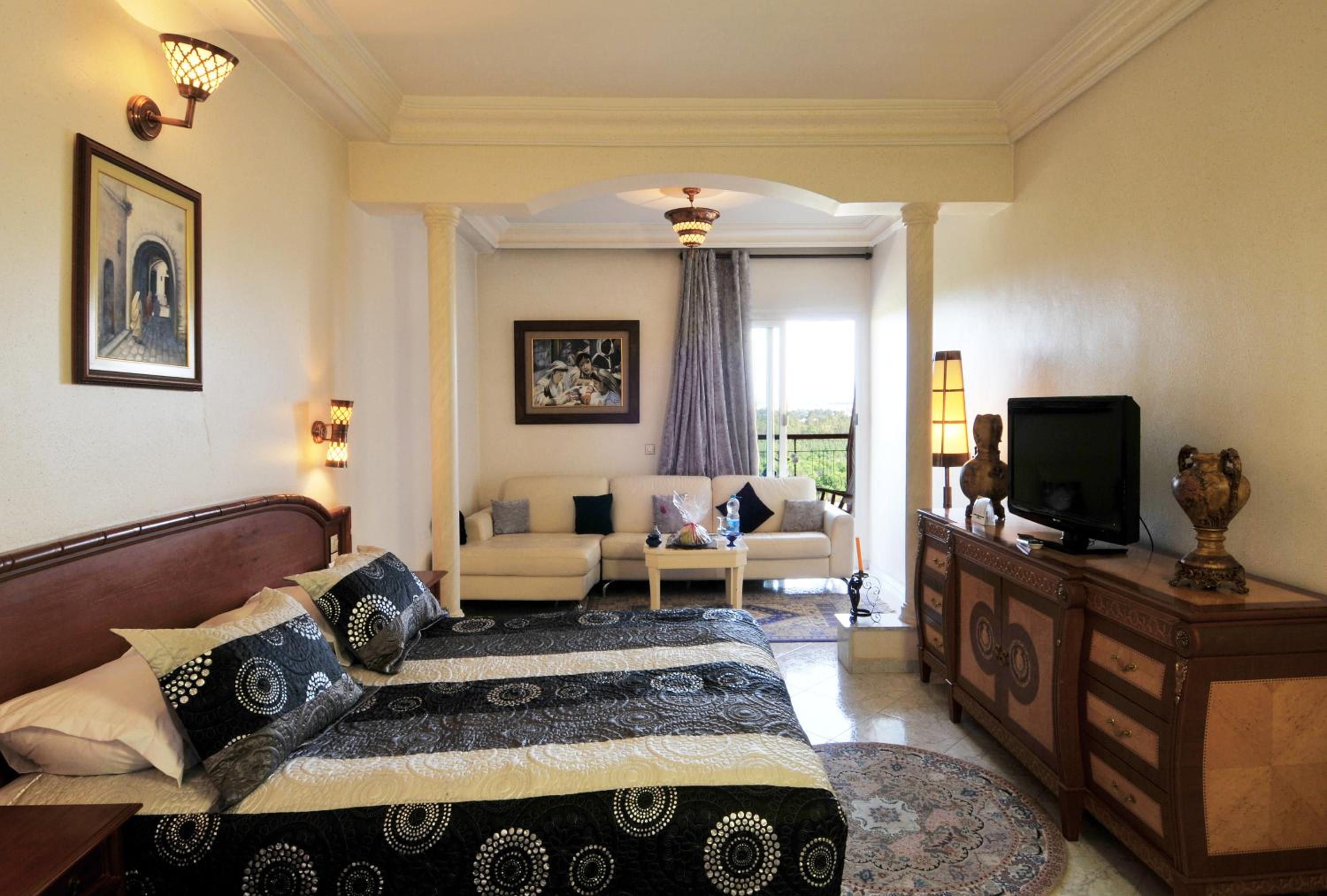 Deluxe Double or Twin Room - Photo 8