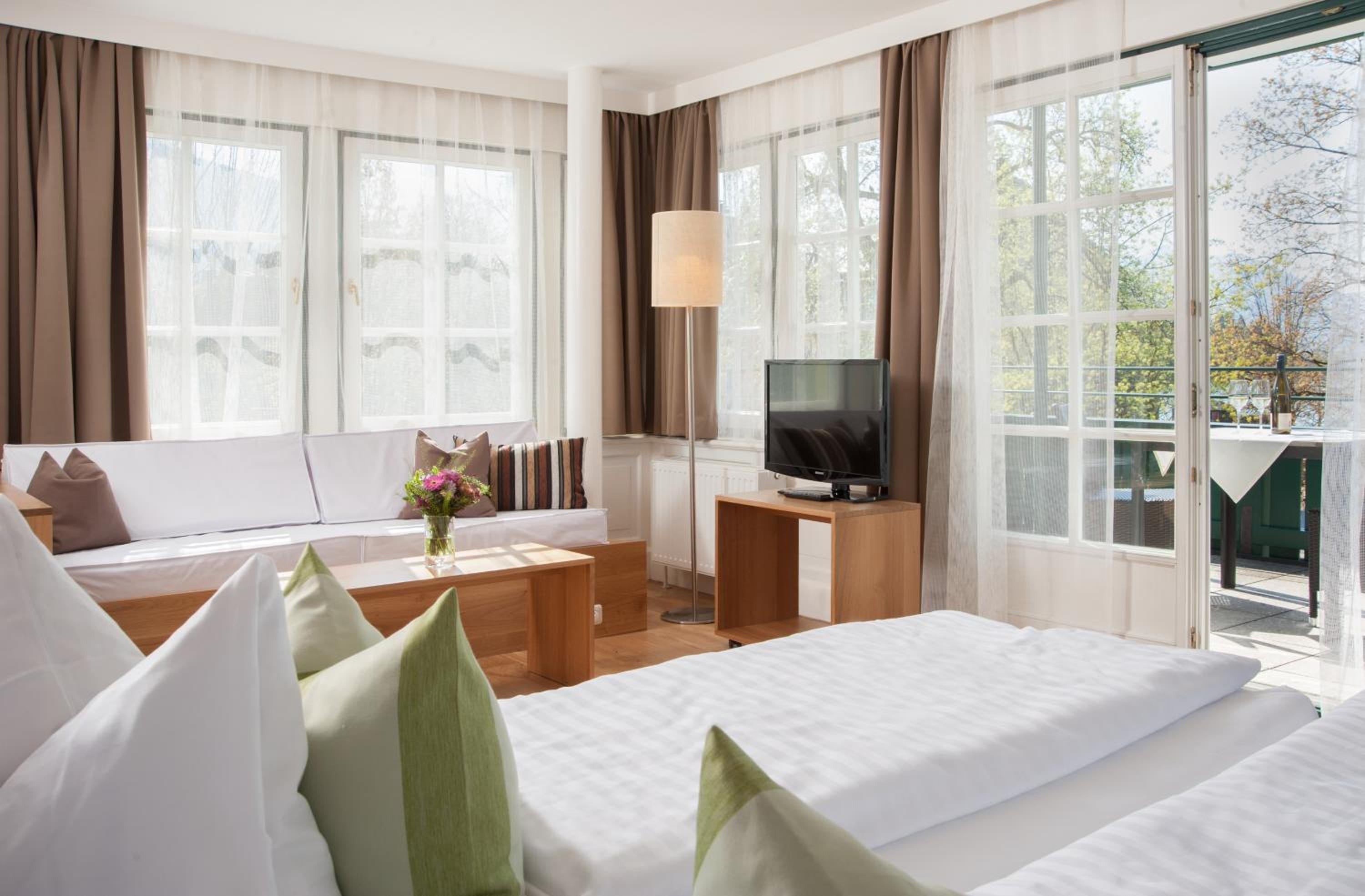 Deluxe Double or Twin Room - Photo 4