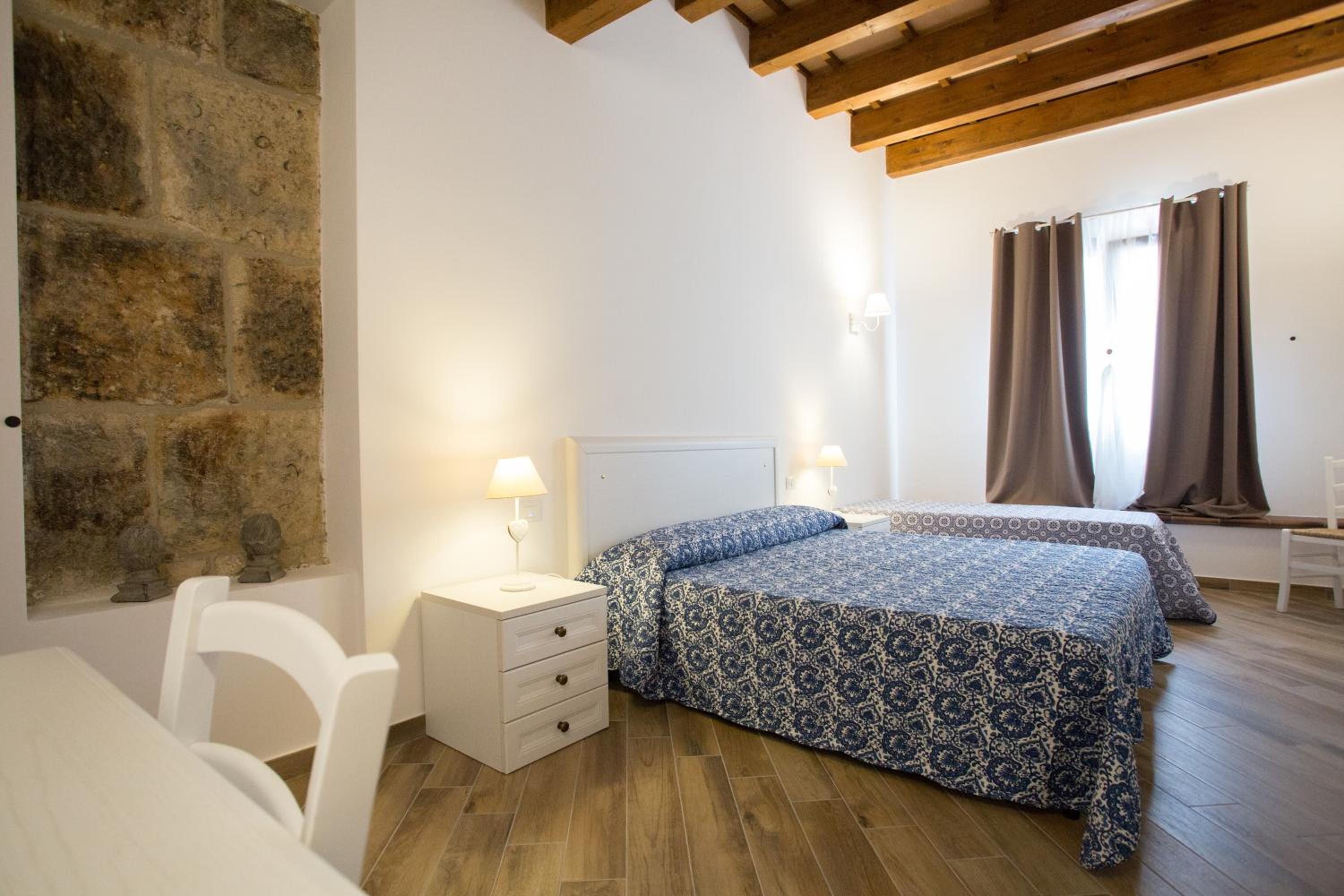 Triple Room photo 2