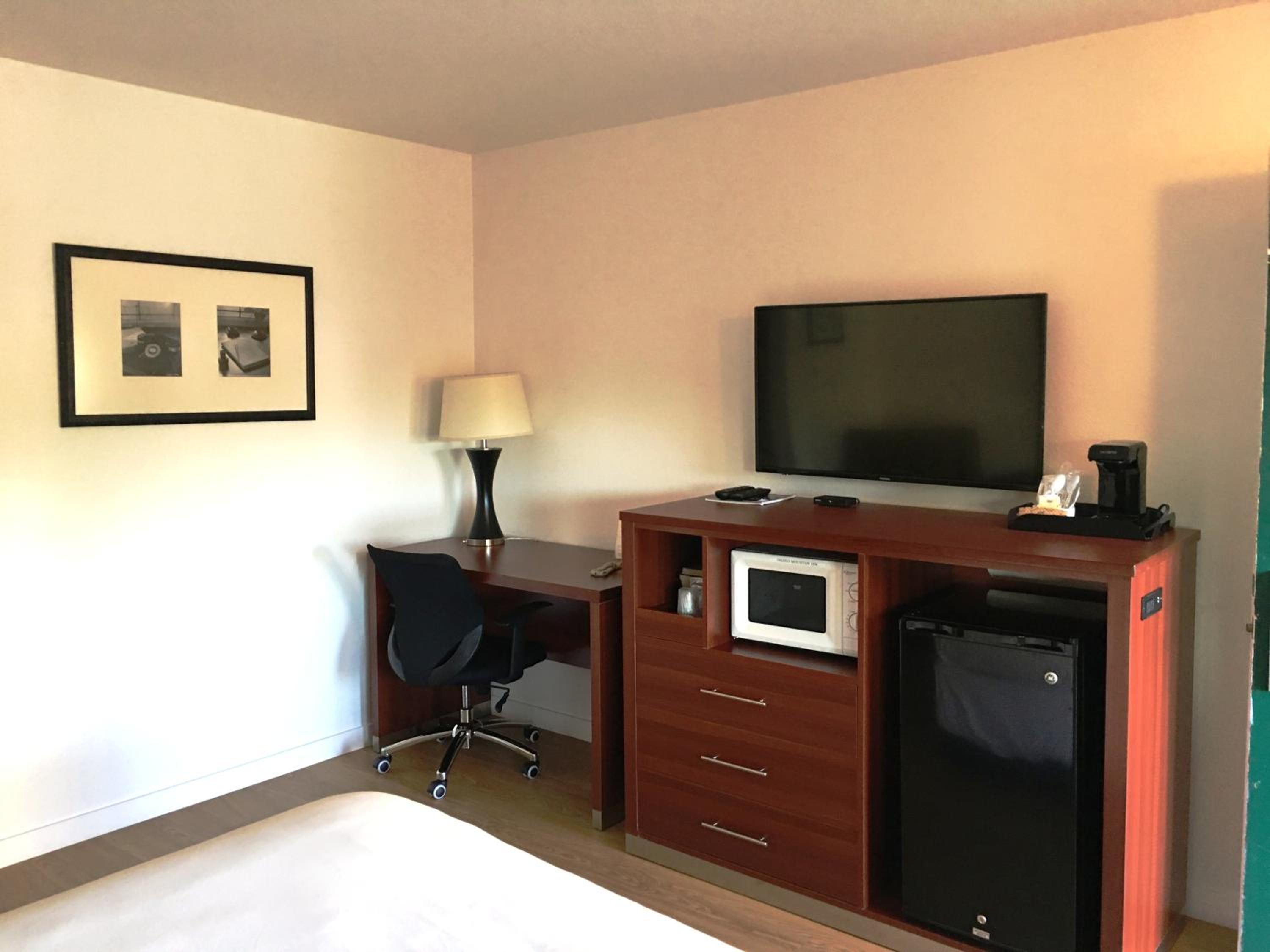 Queen Room - Photo 6