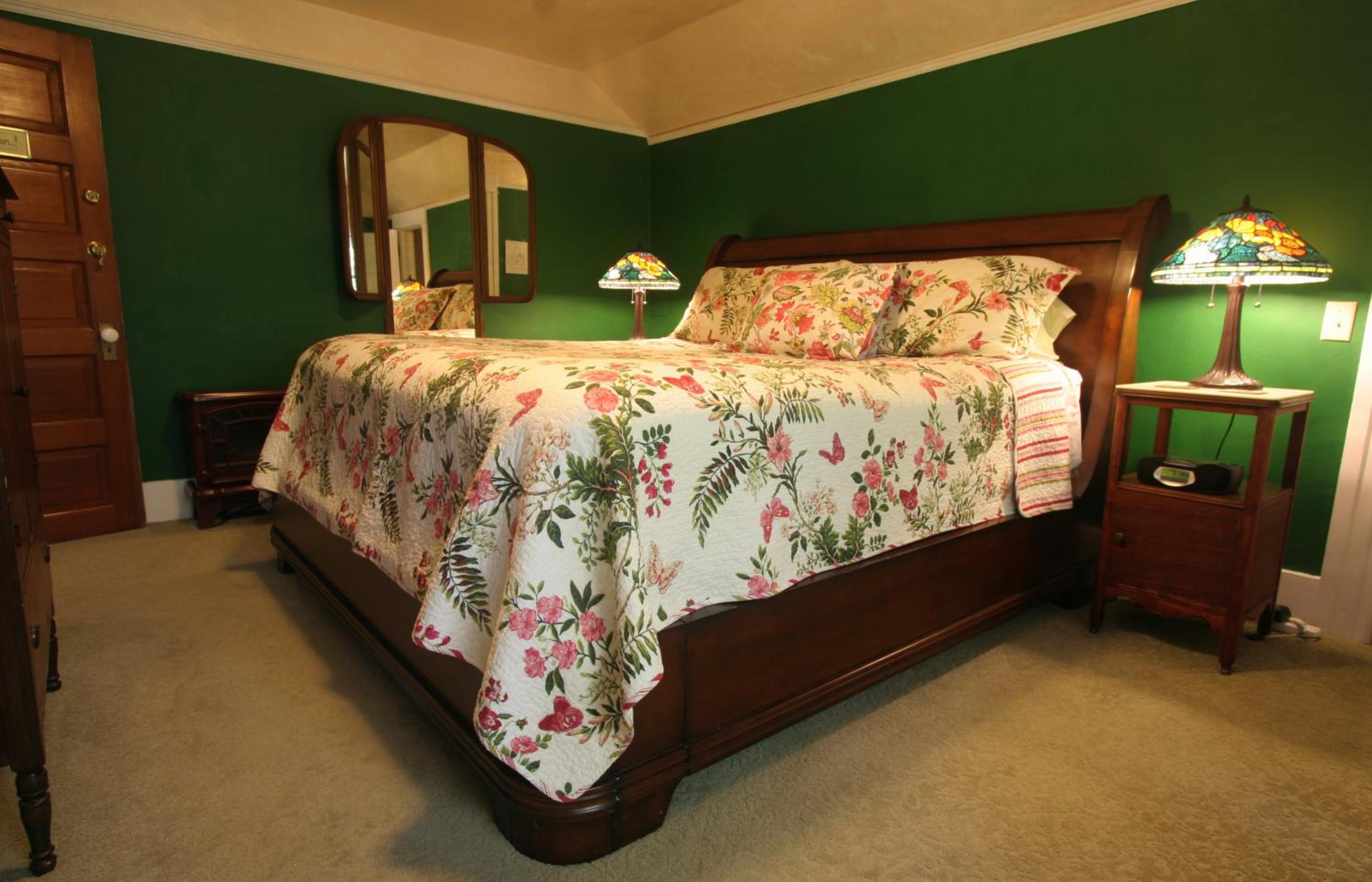 Superior King Room