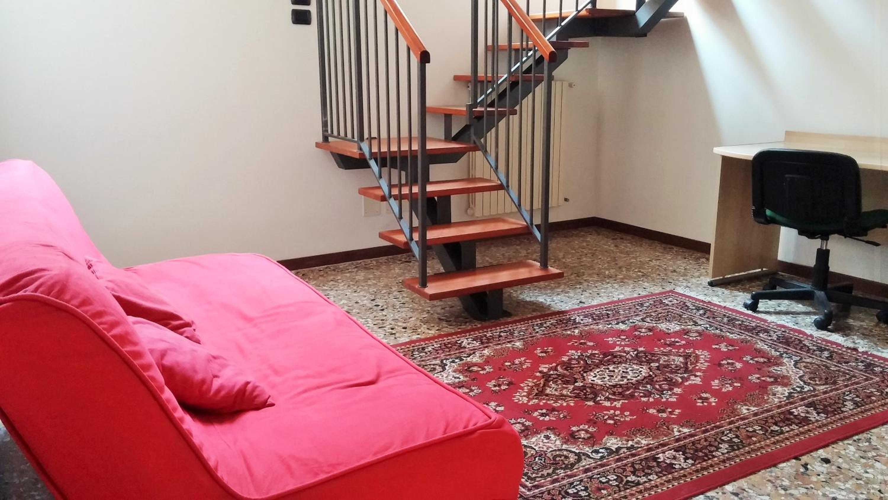 Apartment - Split Level photo 2