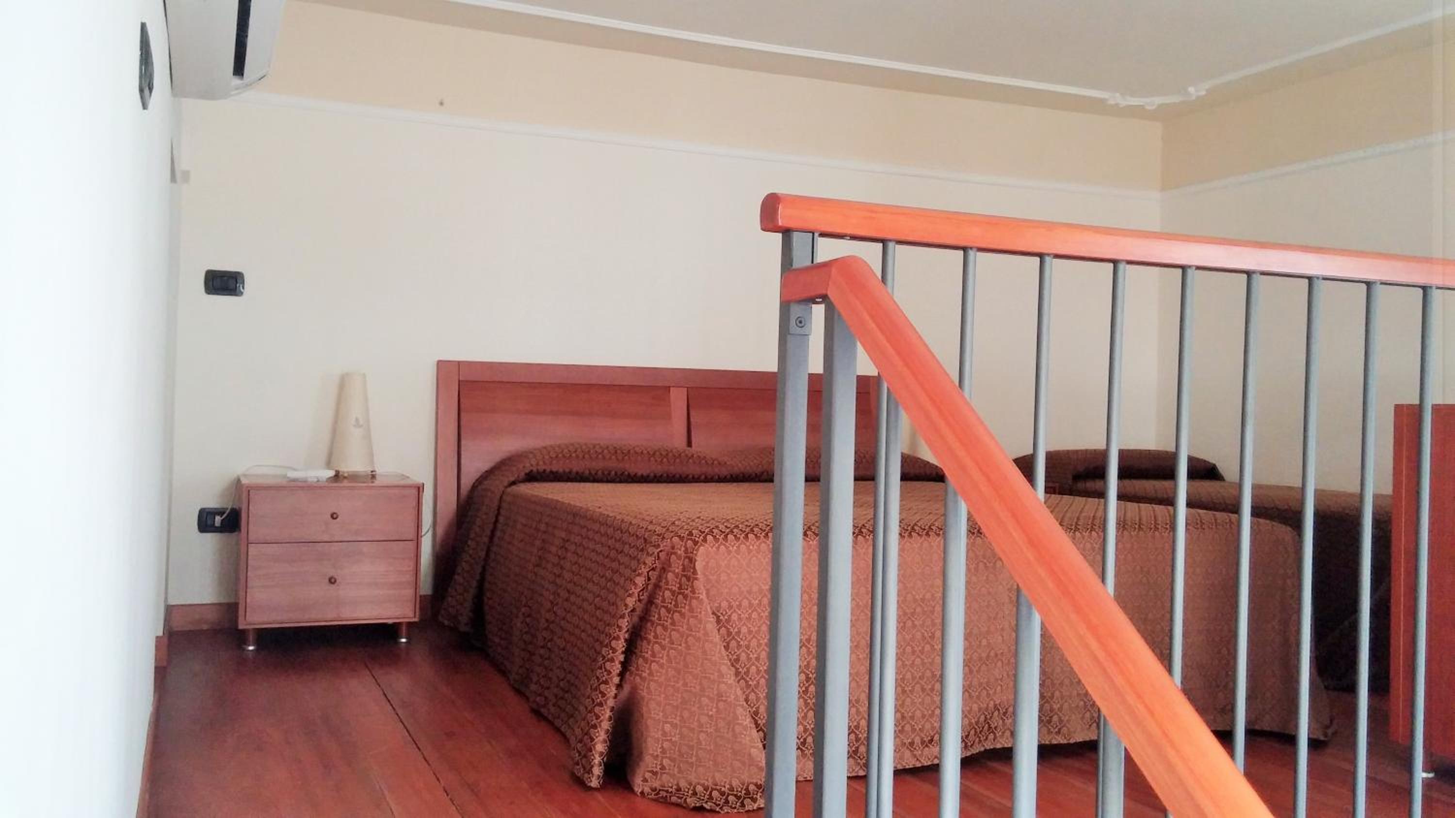 Apartment - Split Level photo 1
