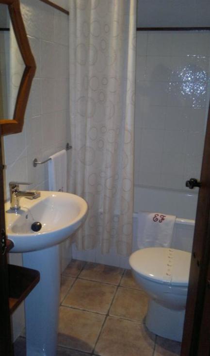 Three-Bedroom Apartment with Sea View photo 3