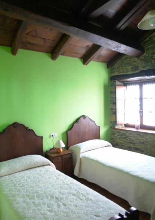 Apartamento de tres habitaciones con vista al mar