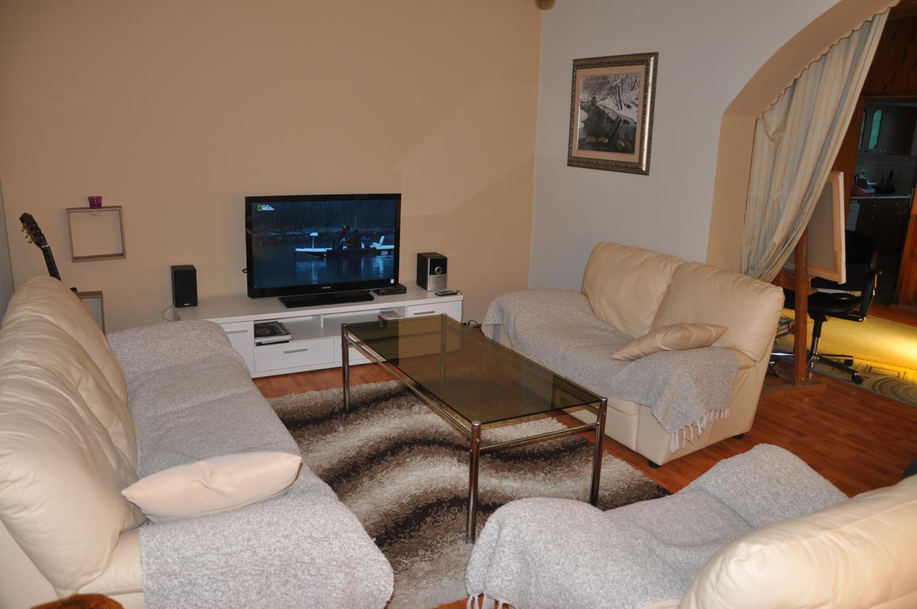 Three-Bedroom Apartment photo 1