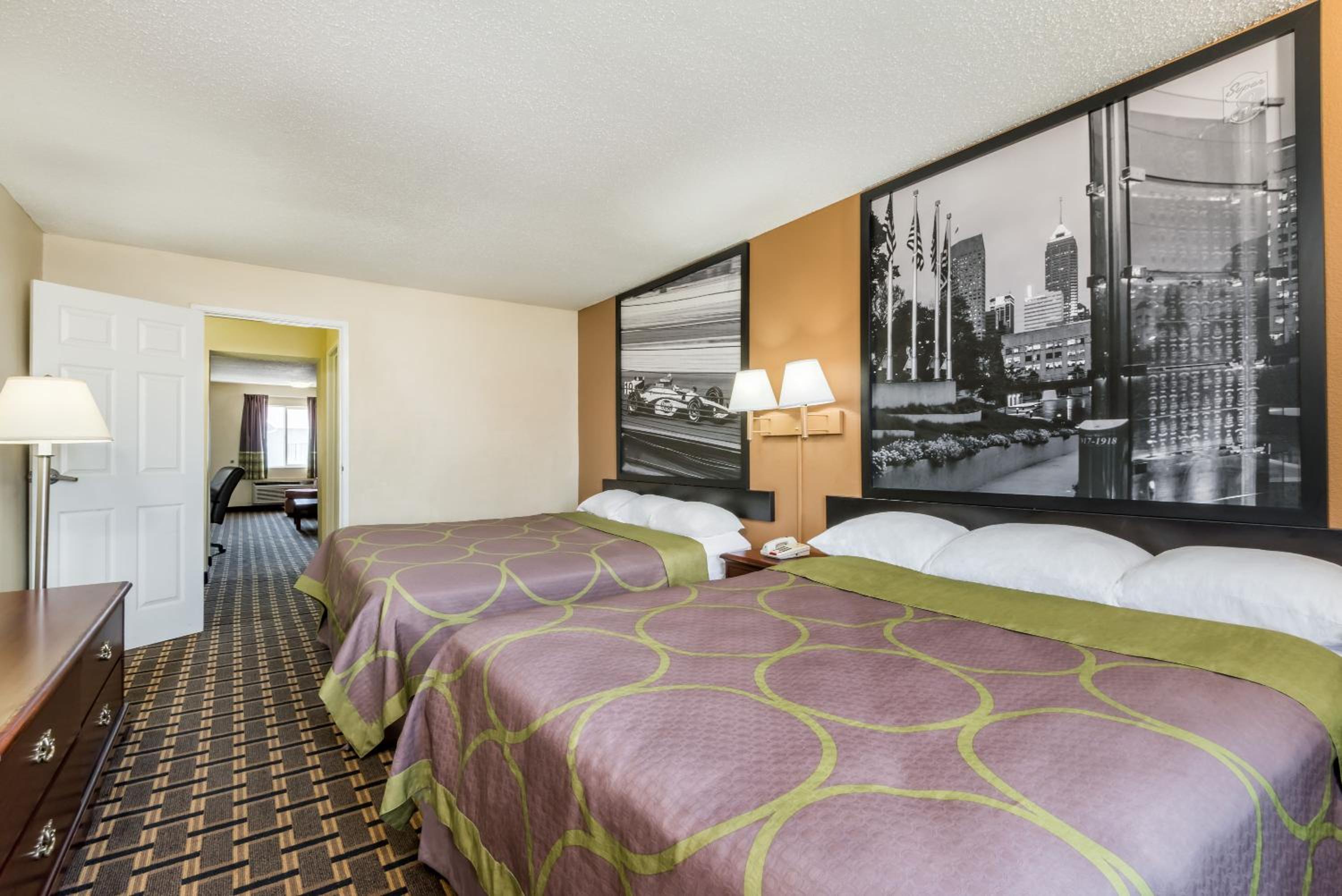 One-Bedroom Suite with Two Queen Beds - Non-Smoking - Photo 6