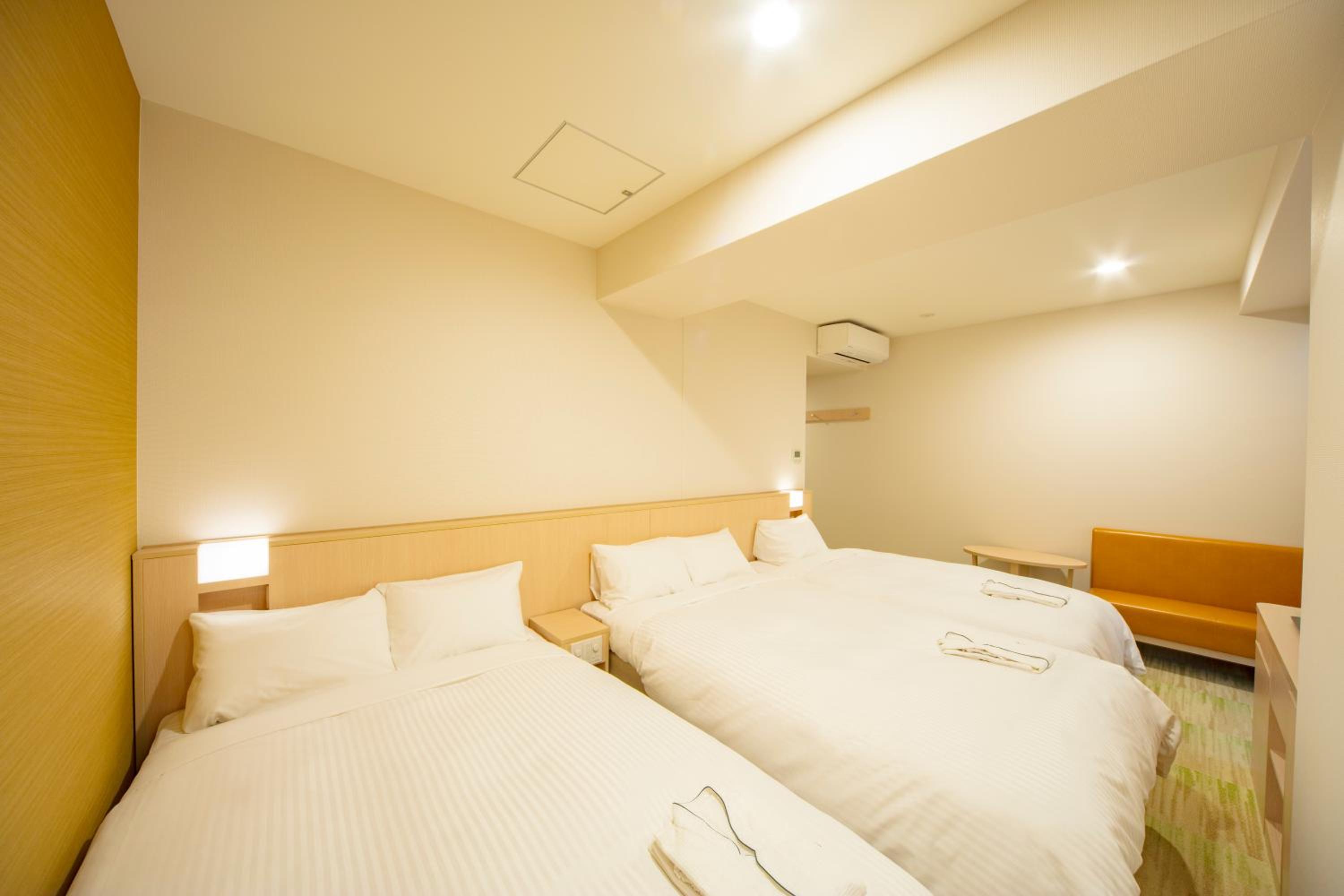 Triple Room - Non-Smoking photo 2