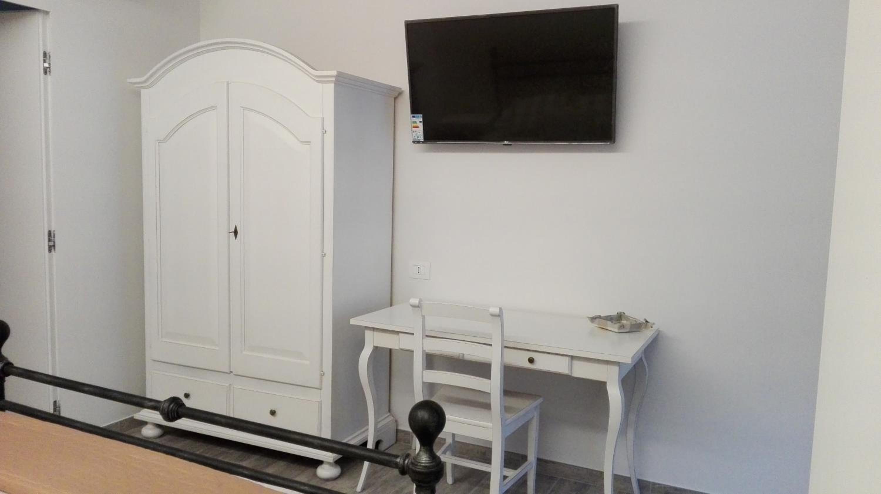 Double Room with Garden View - Photo 7