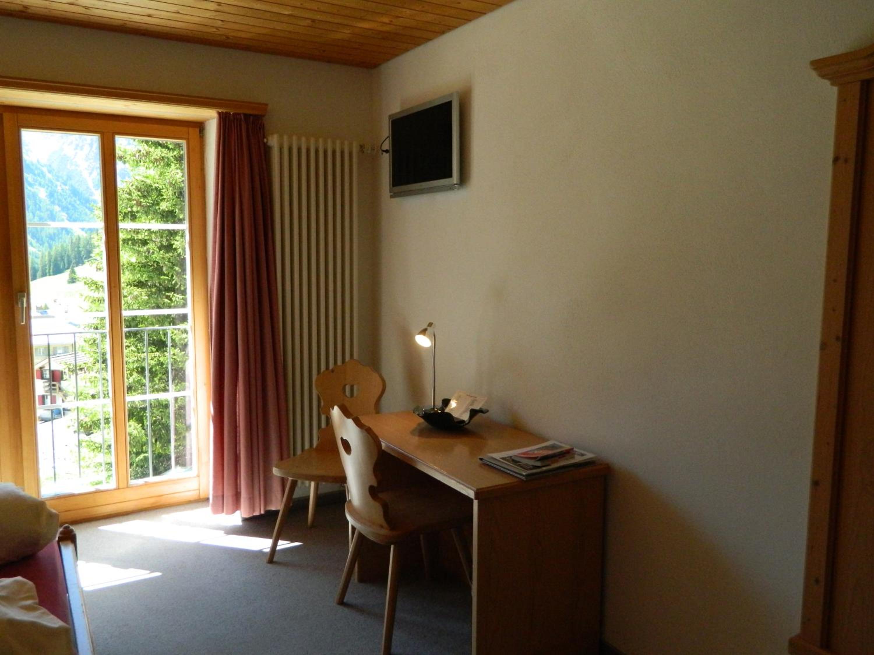 Double Room - Photo 5