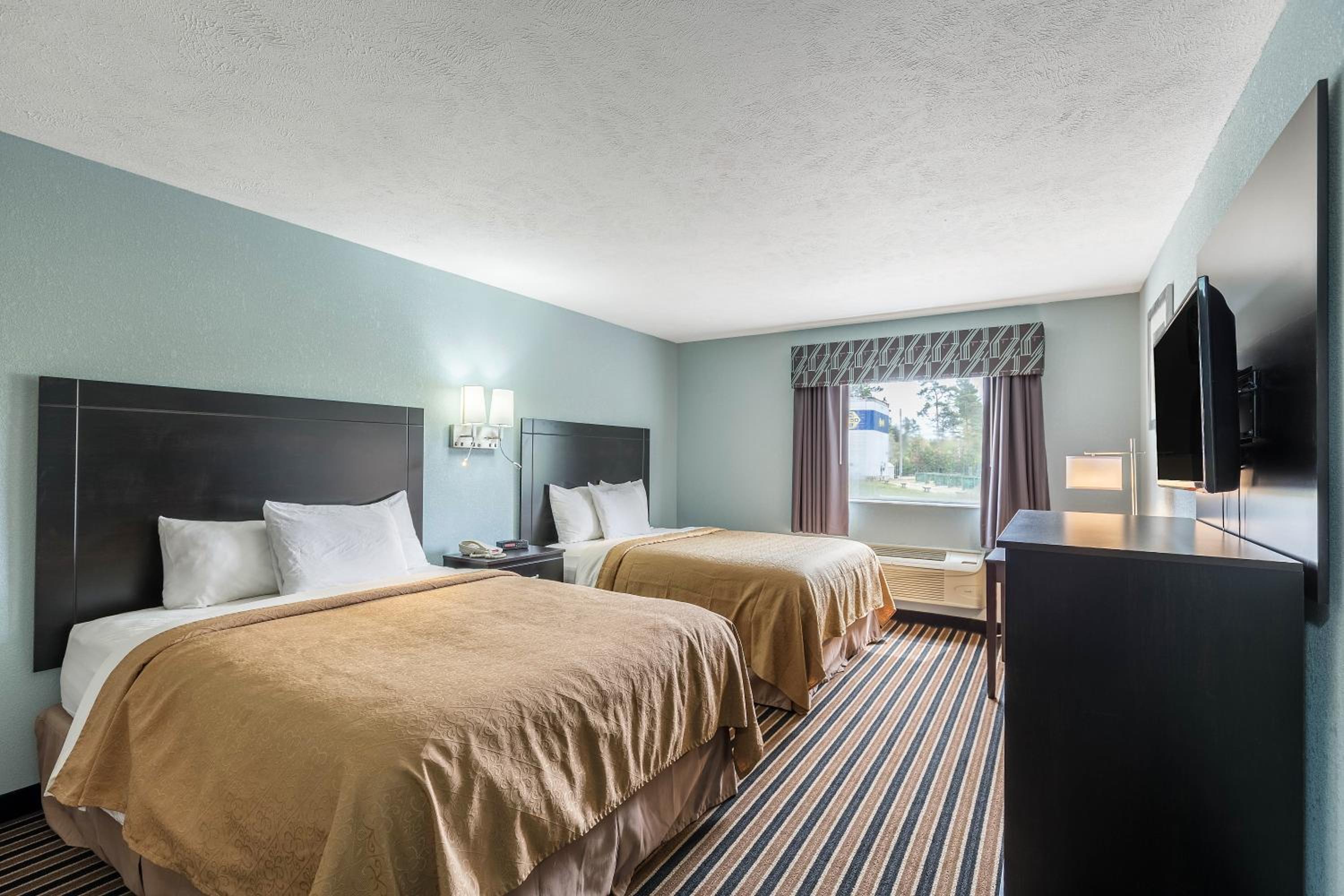 Queen Room with Two Queen Beds - Non-Smoking