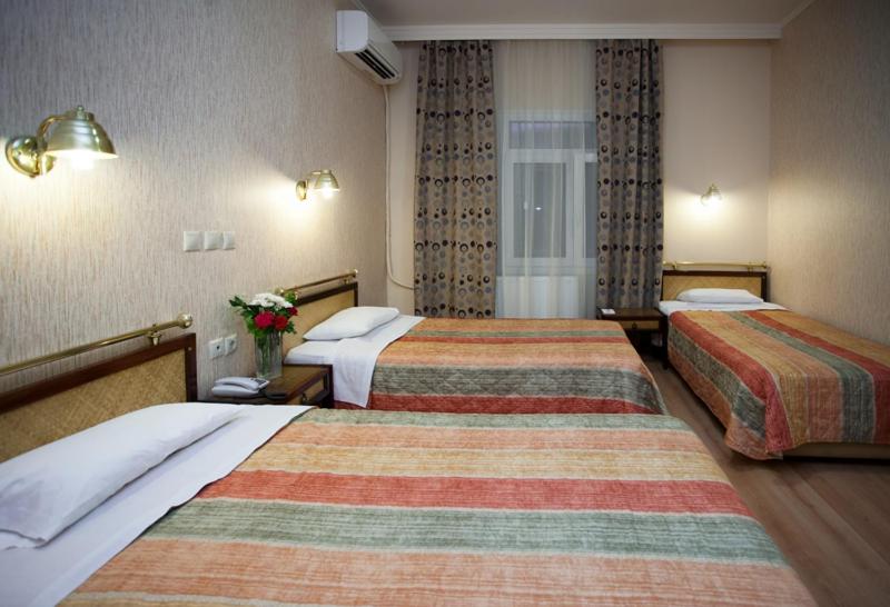 Triple Room - Photo 2