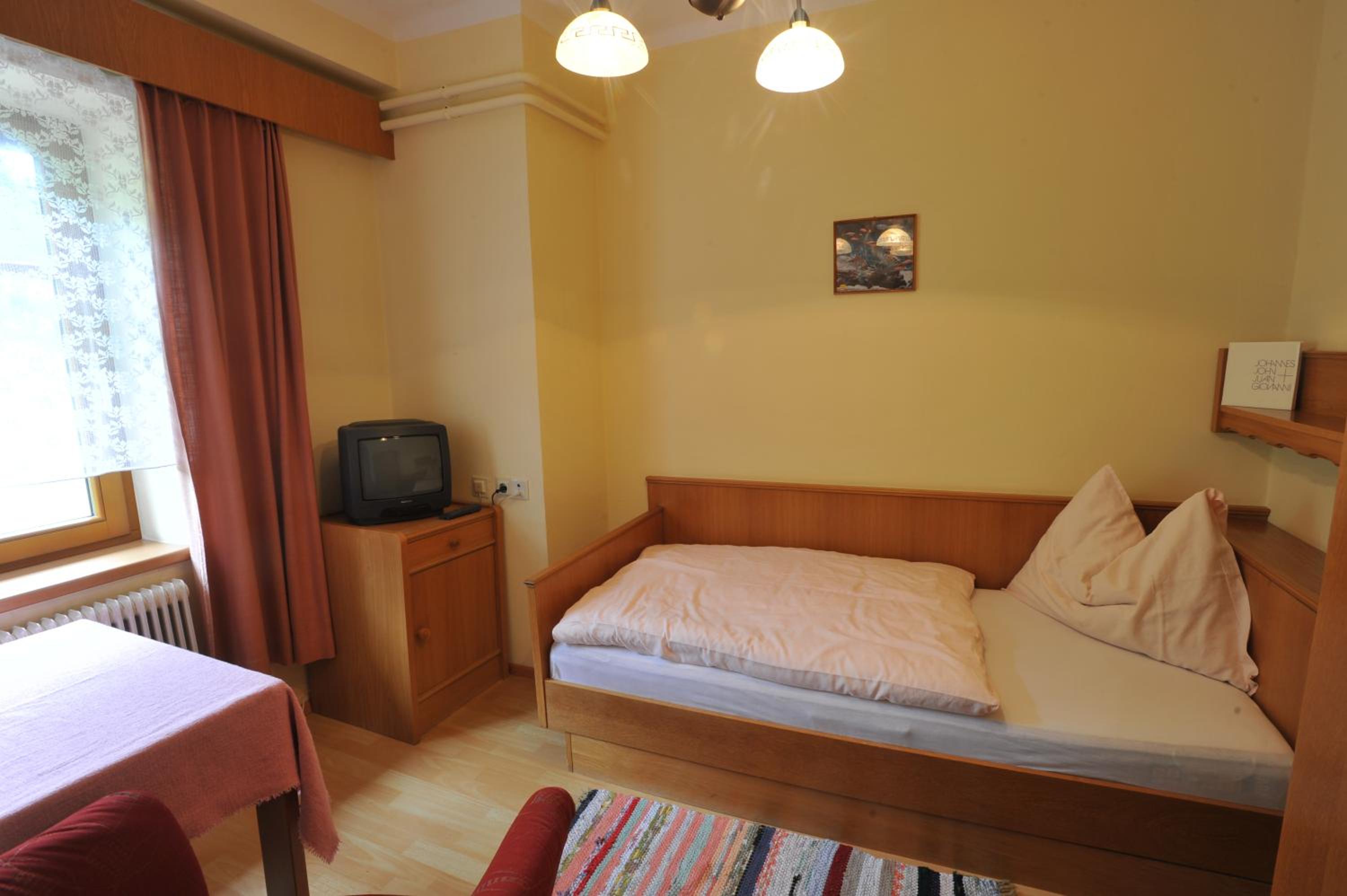 Single Room photo 3