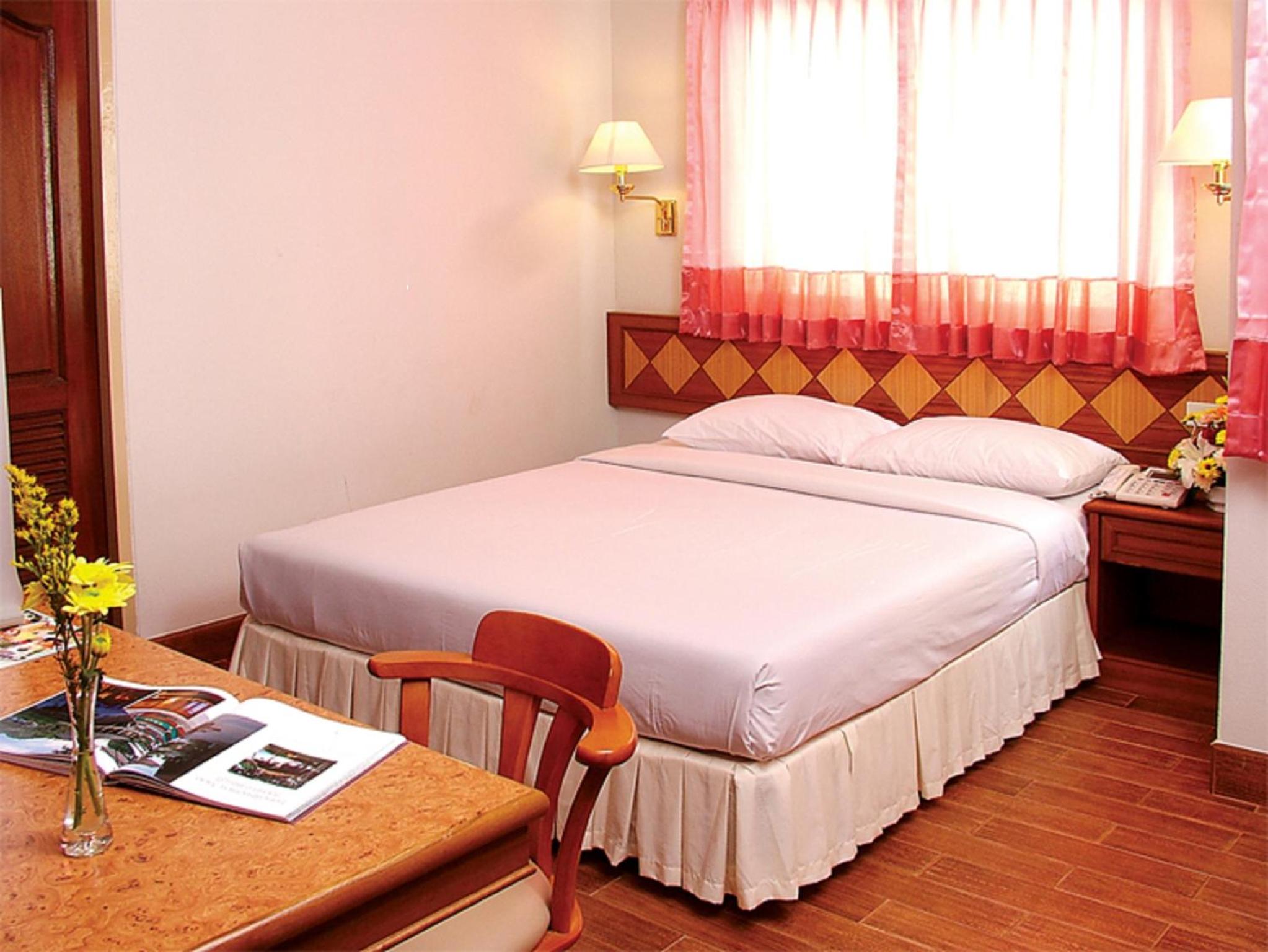 King Room with City View - Photo 1