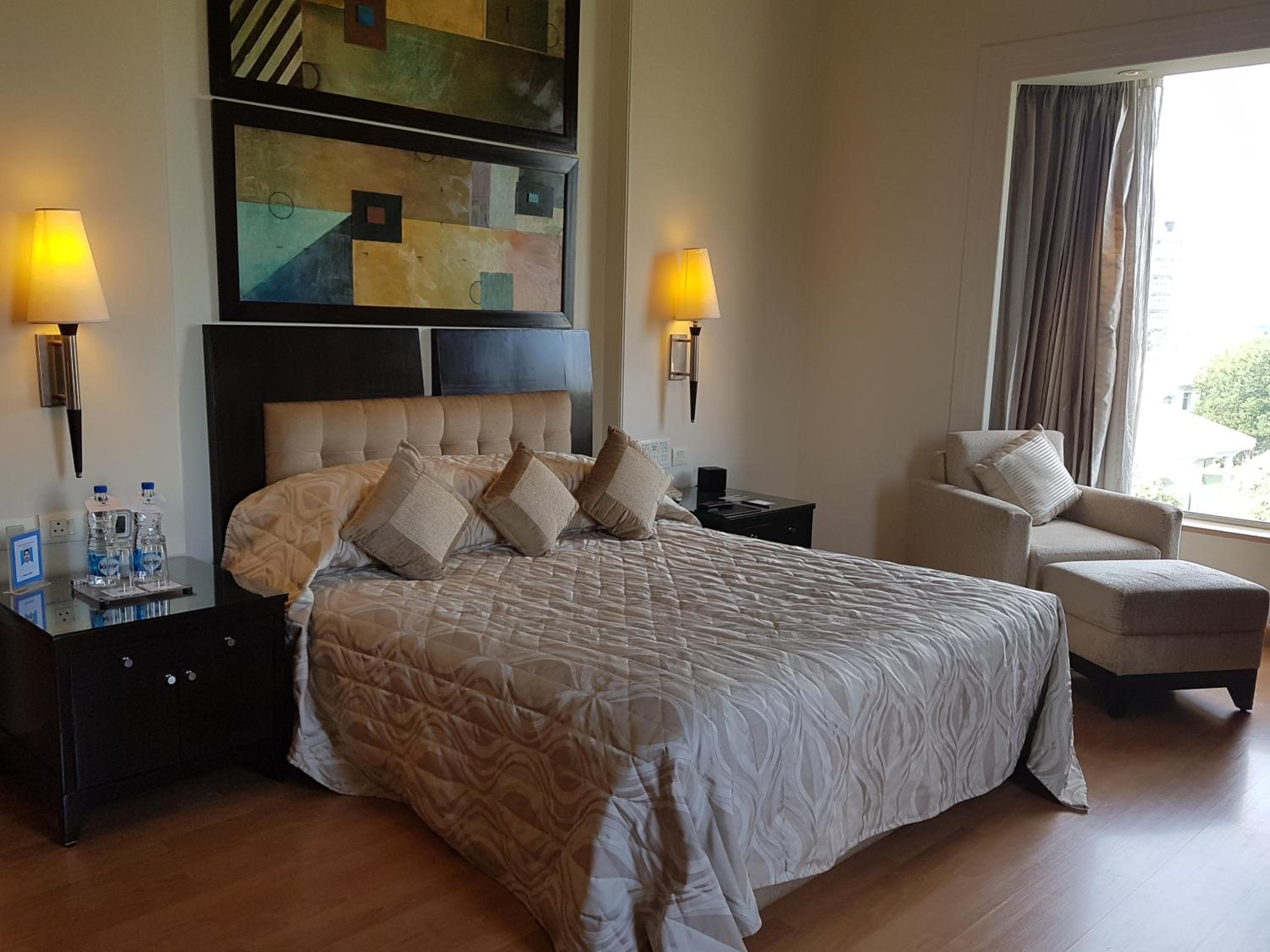 Executive Suite with 20% disc on food and beverage at The Great Kebab Factory - Photo 8