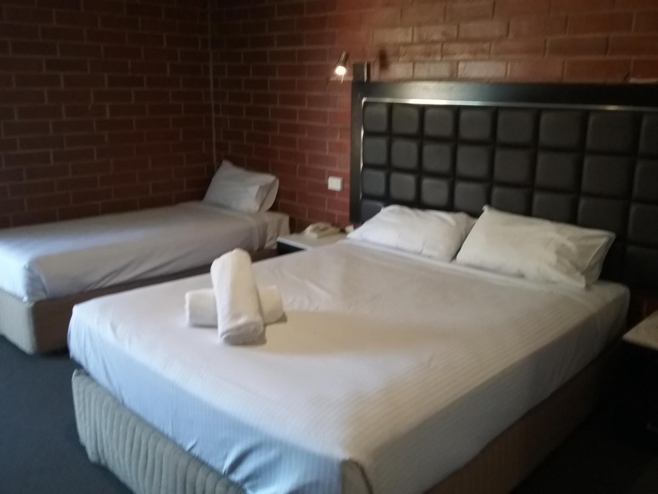 Superior Triple Room photo 3
