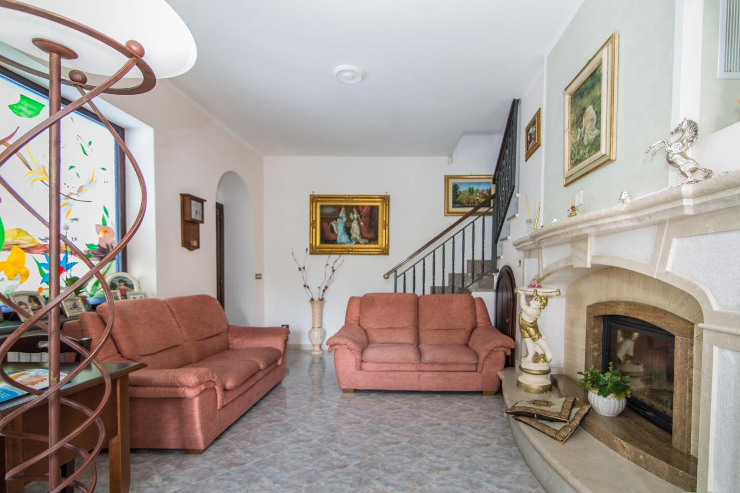 One-Bedroom Apartment - Photo 26
