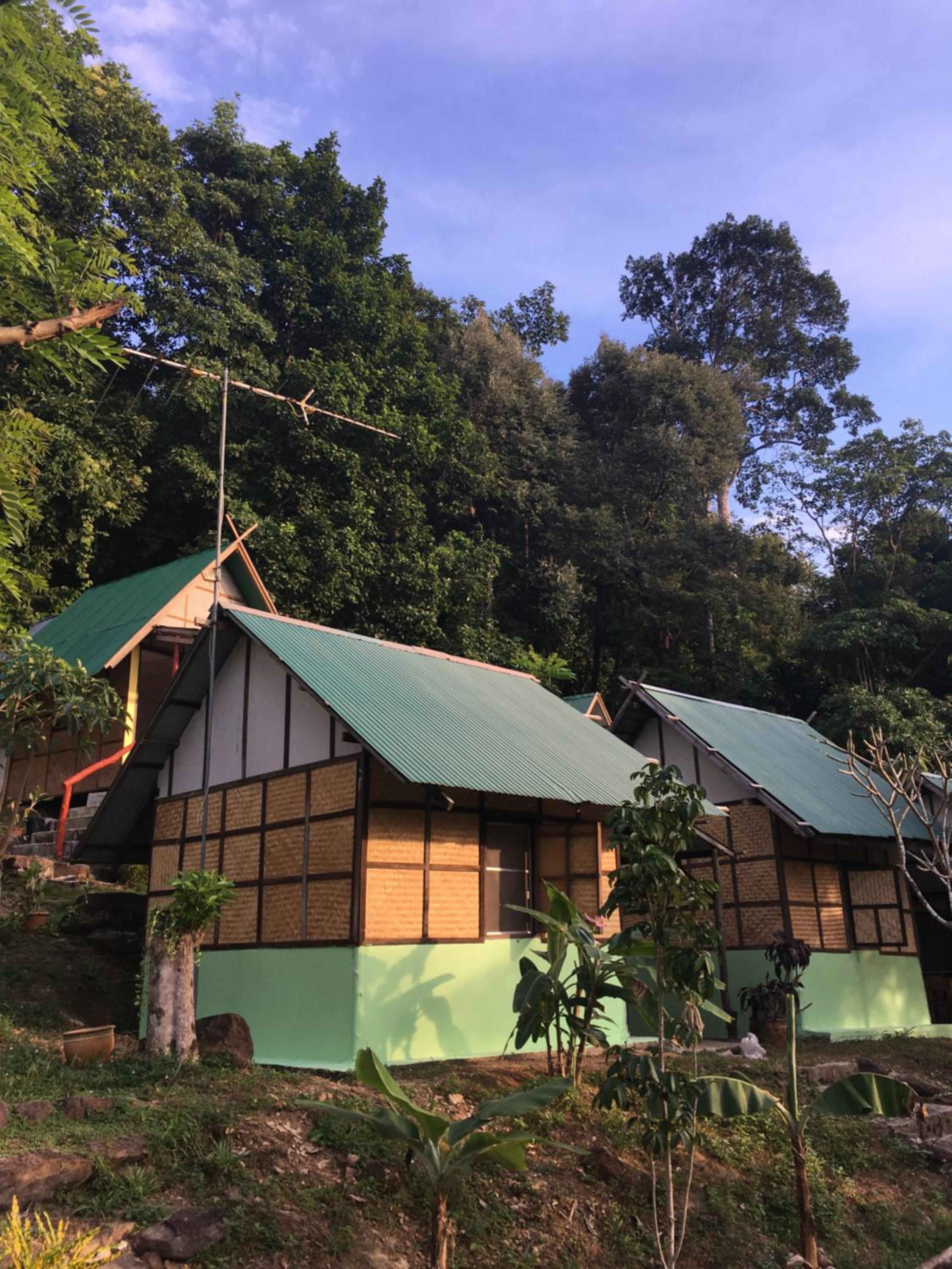 Standard Bungalow with Fan - Photo 11