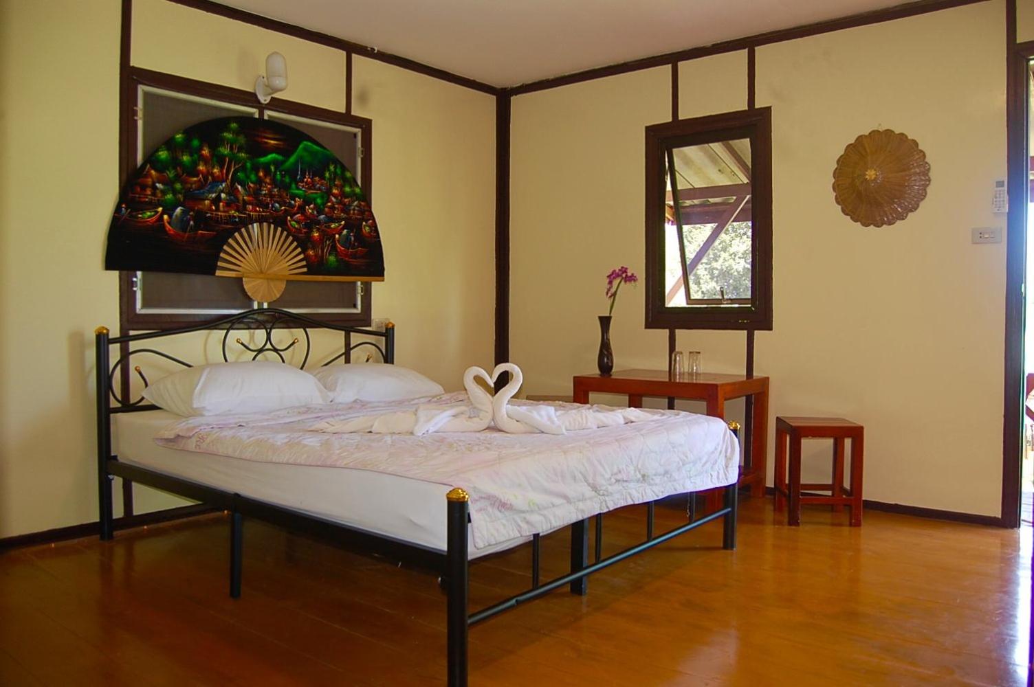 Bungalow with Sea View - Photo 11