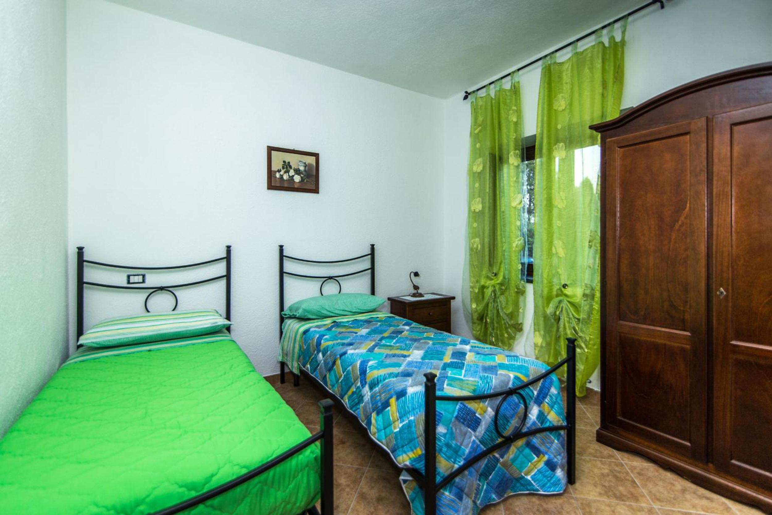 One-Bedroom Apartment - Photo 33
