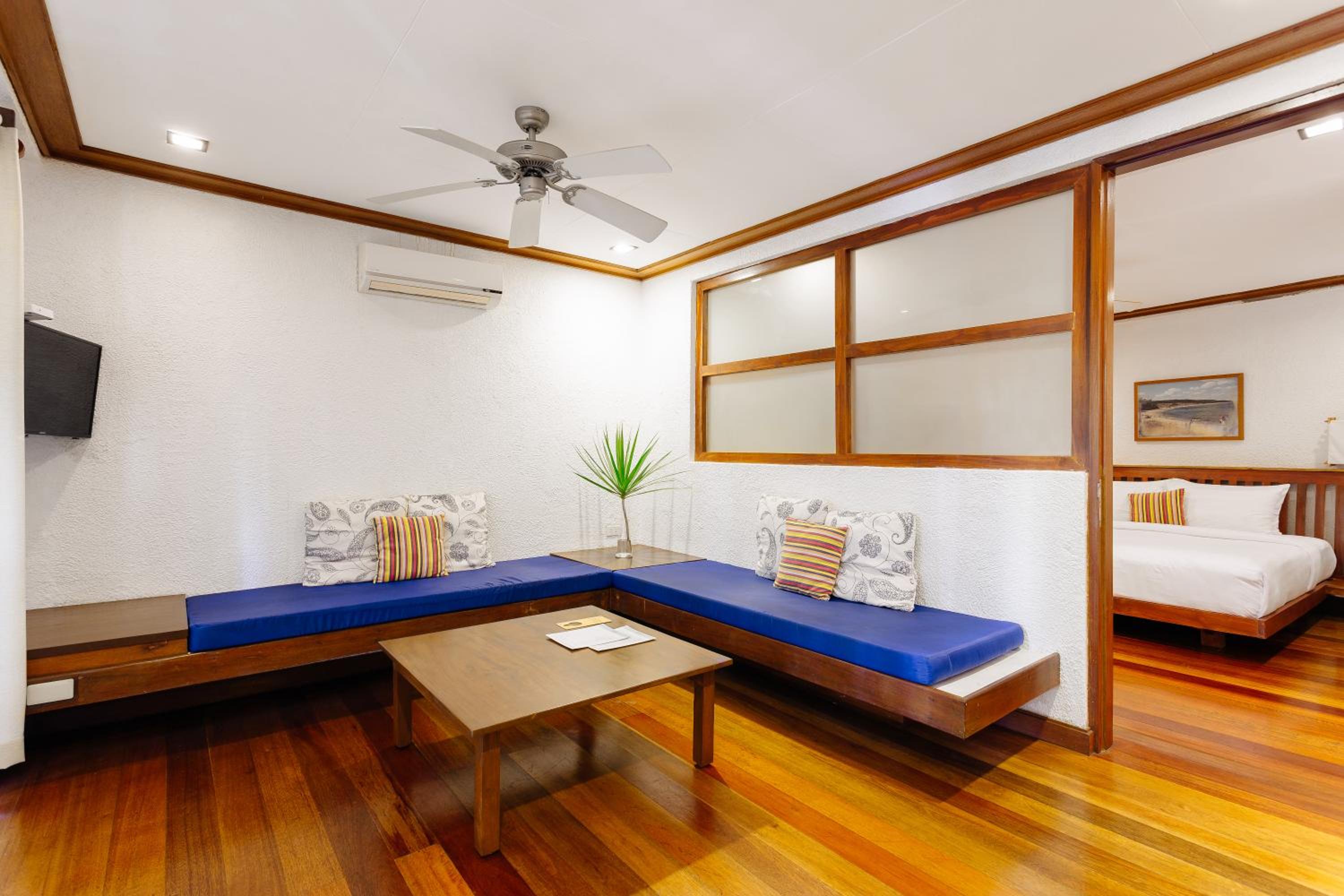 One-Bedroom Suite  - Photo 2