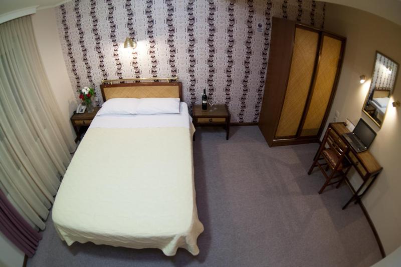 Double or Twin Room - Photo 2