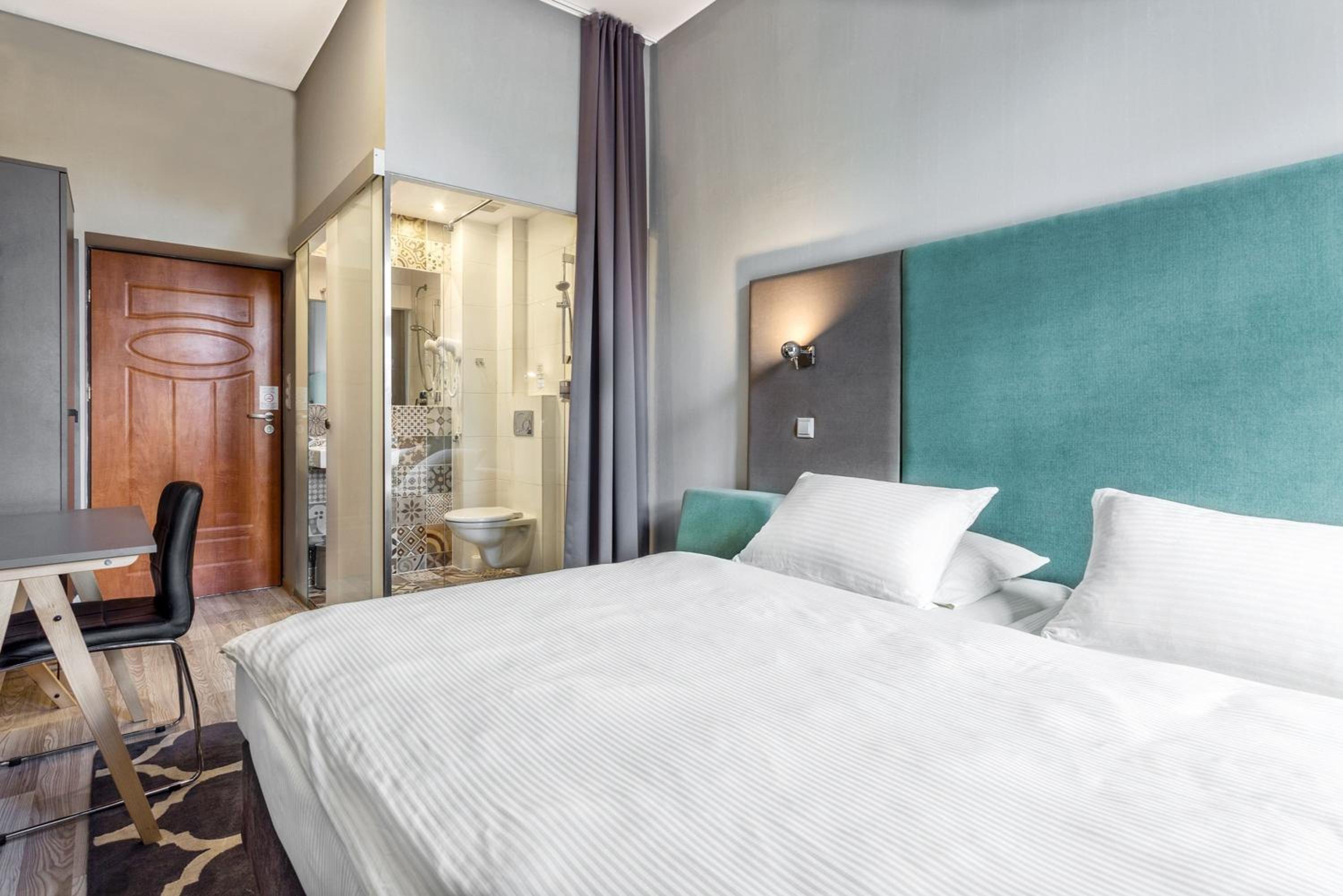 Standard Double or Twin Room - Photo 1