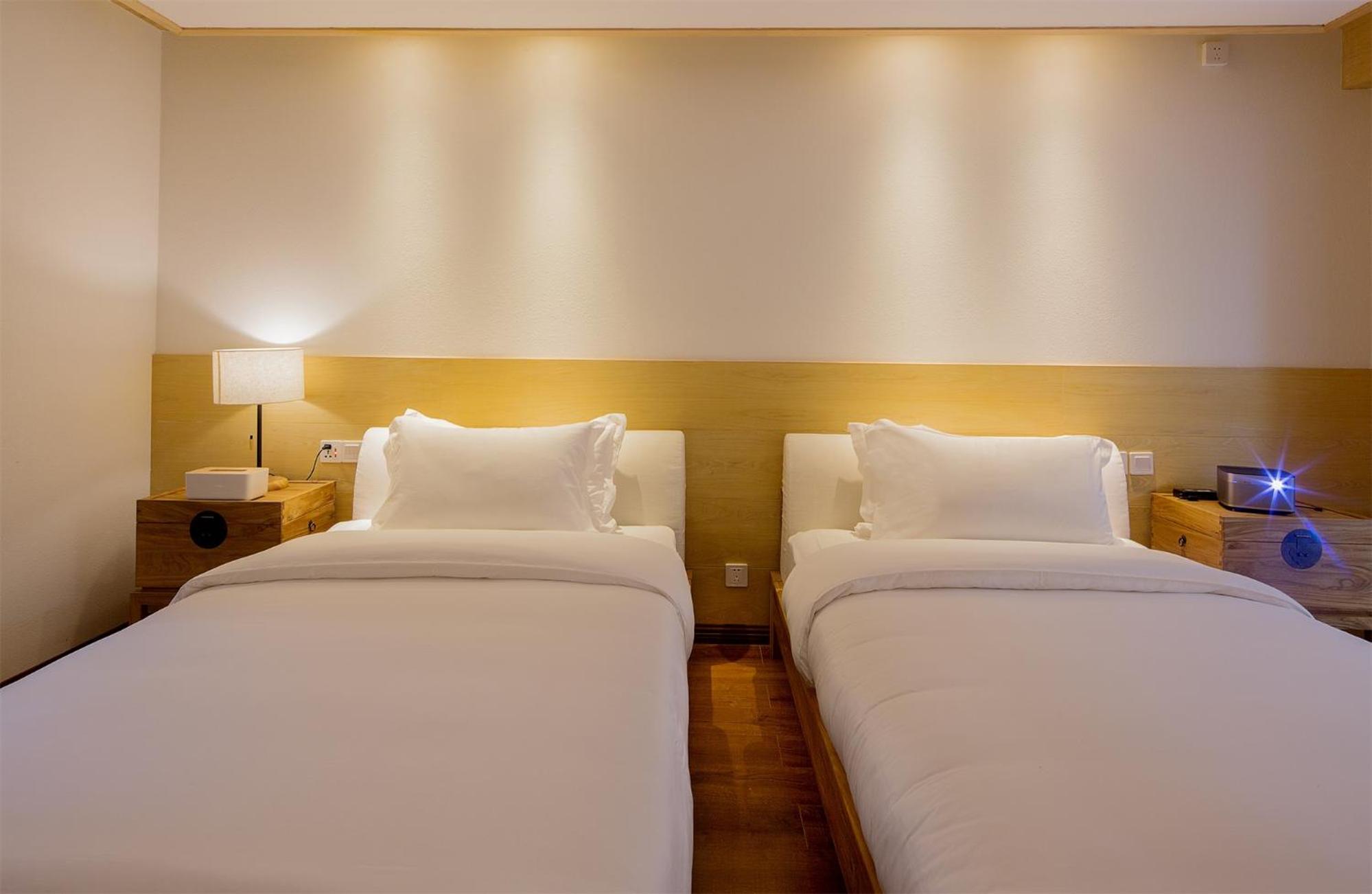 Double or Twin Room with Bathroom photo 2