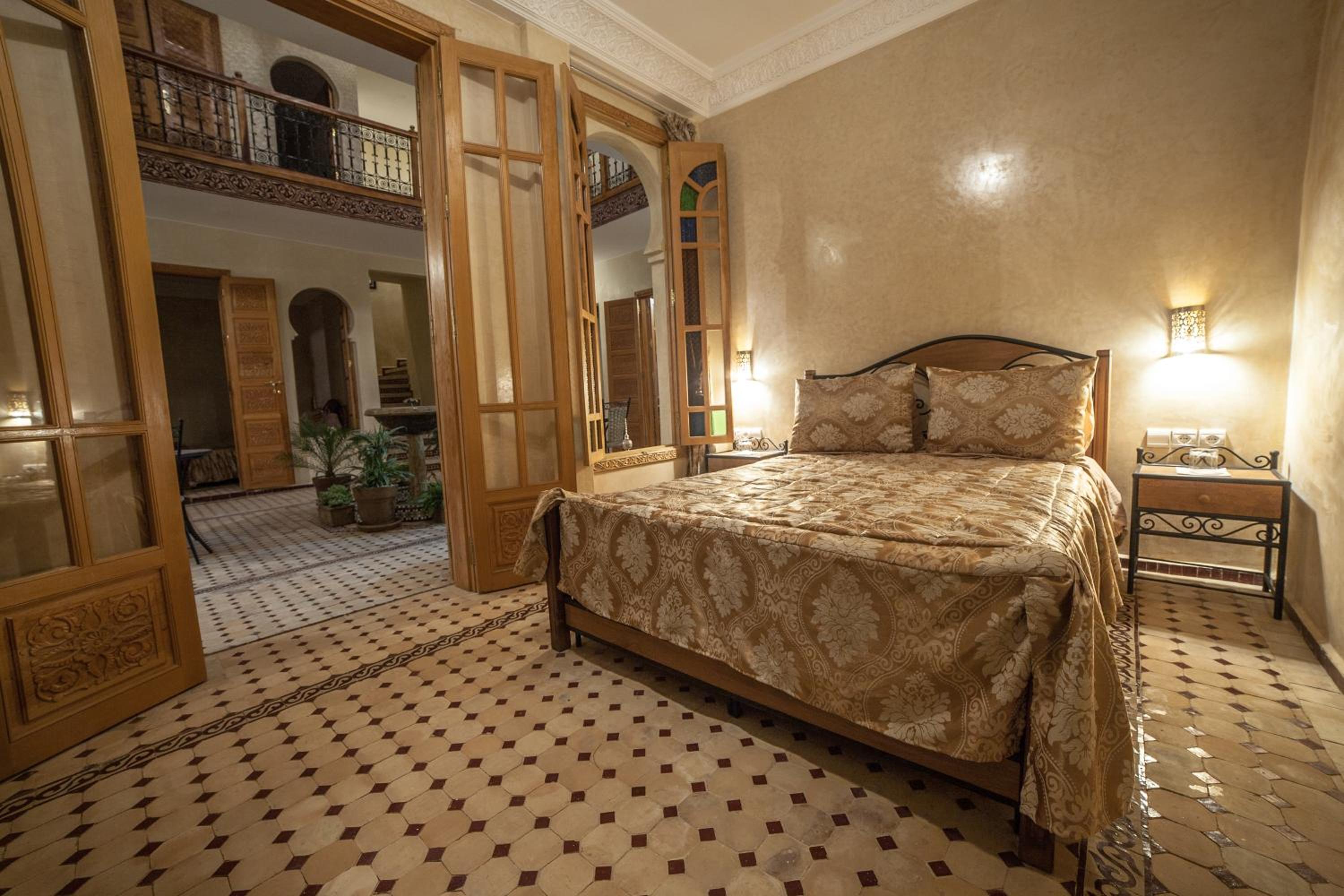 Double Room with Private Bathroom photo 1