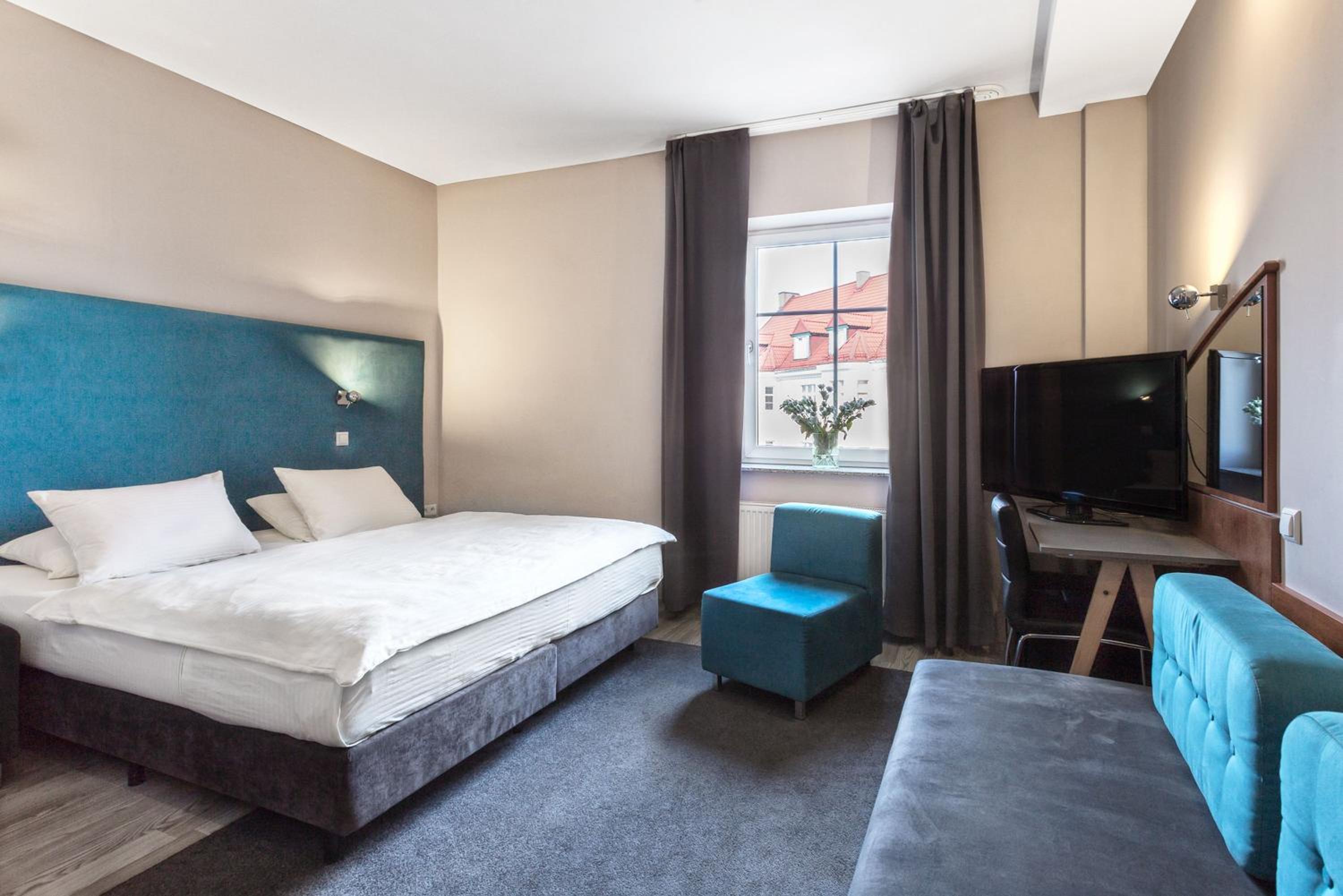 Quadruple Room - Photo 7