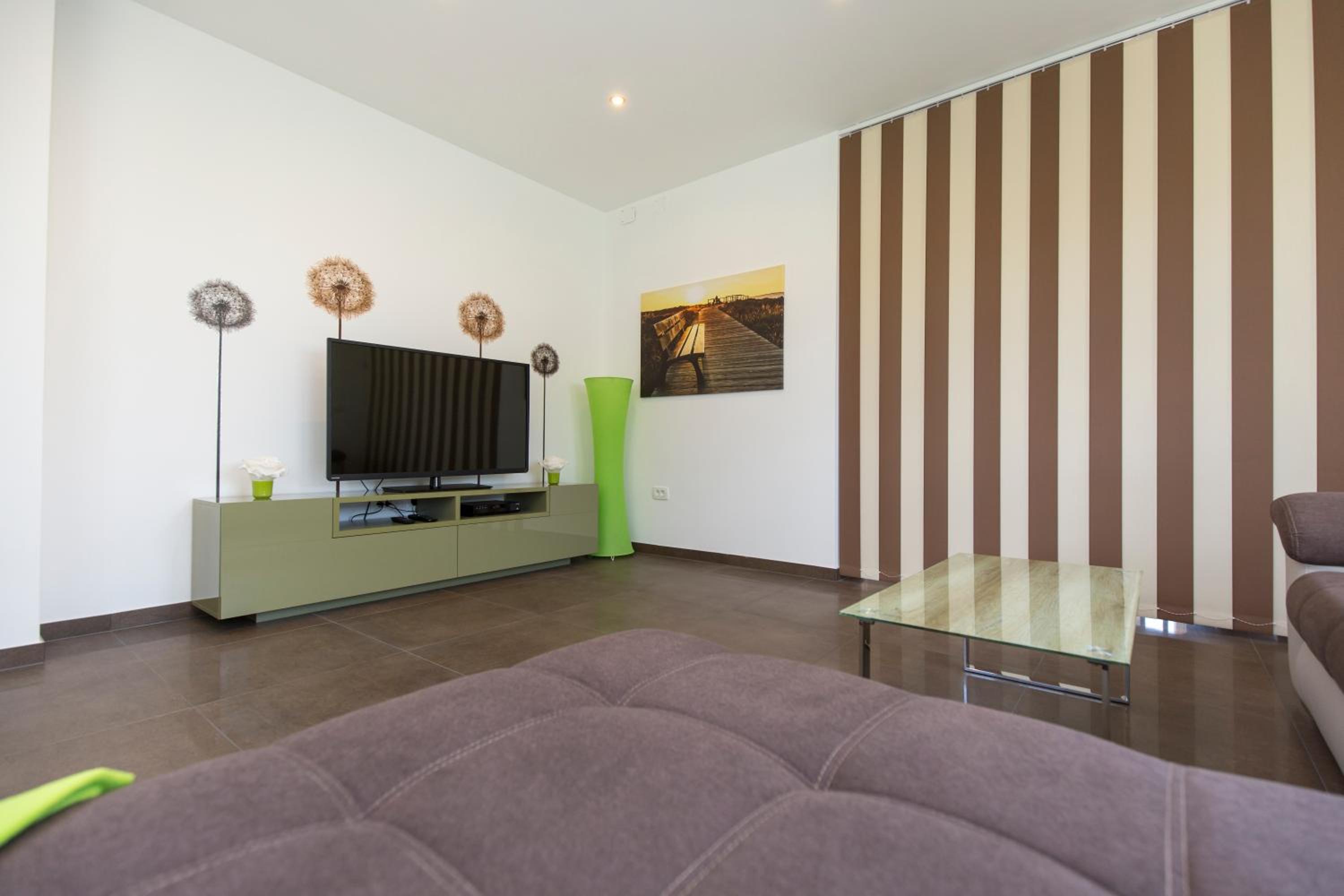 Villa photo 1