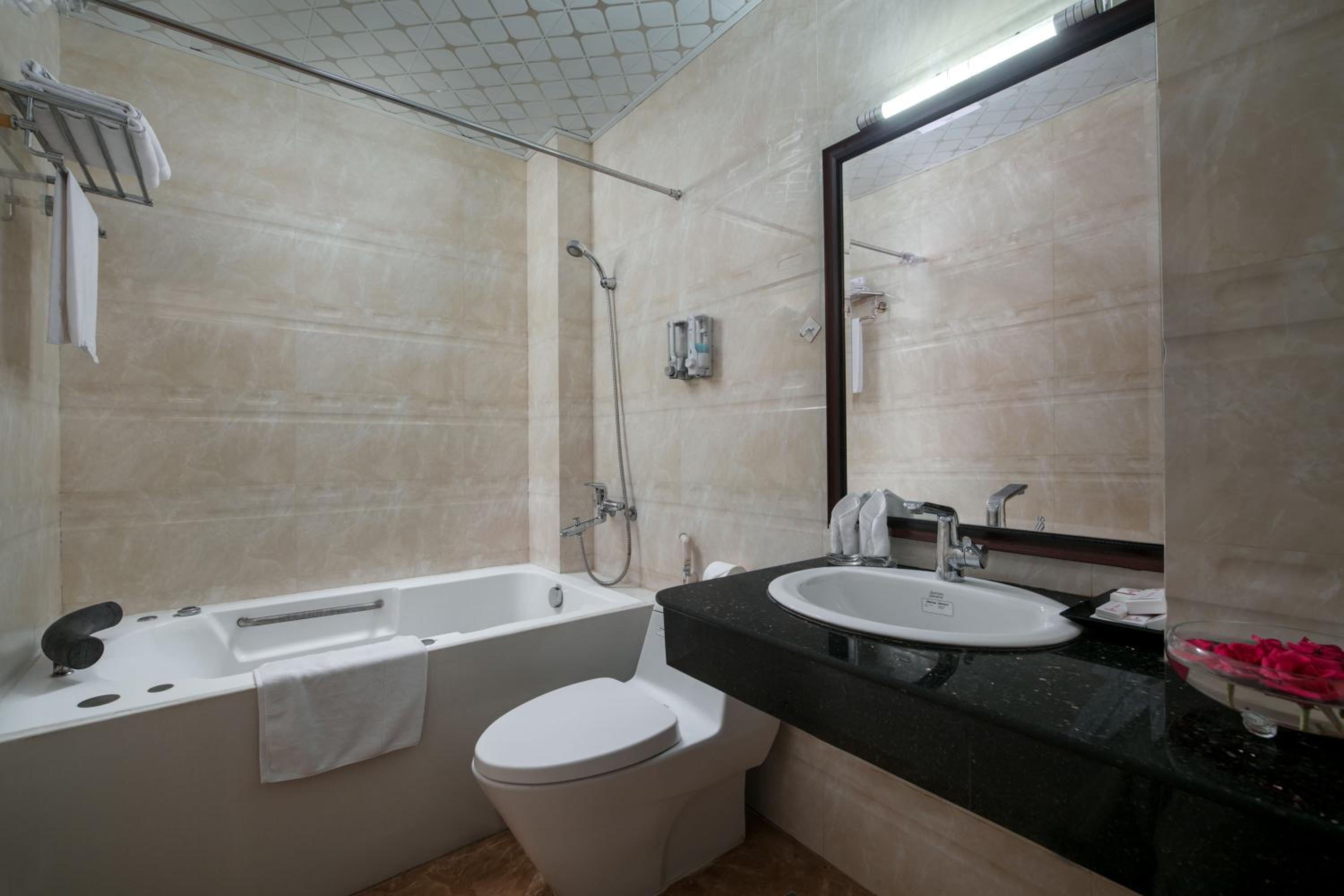 Deluxe Family Suite photo 2