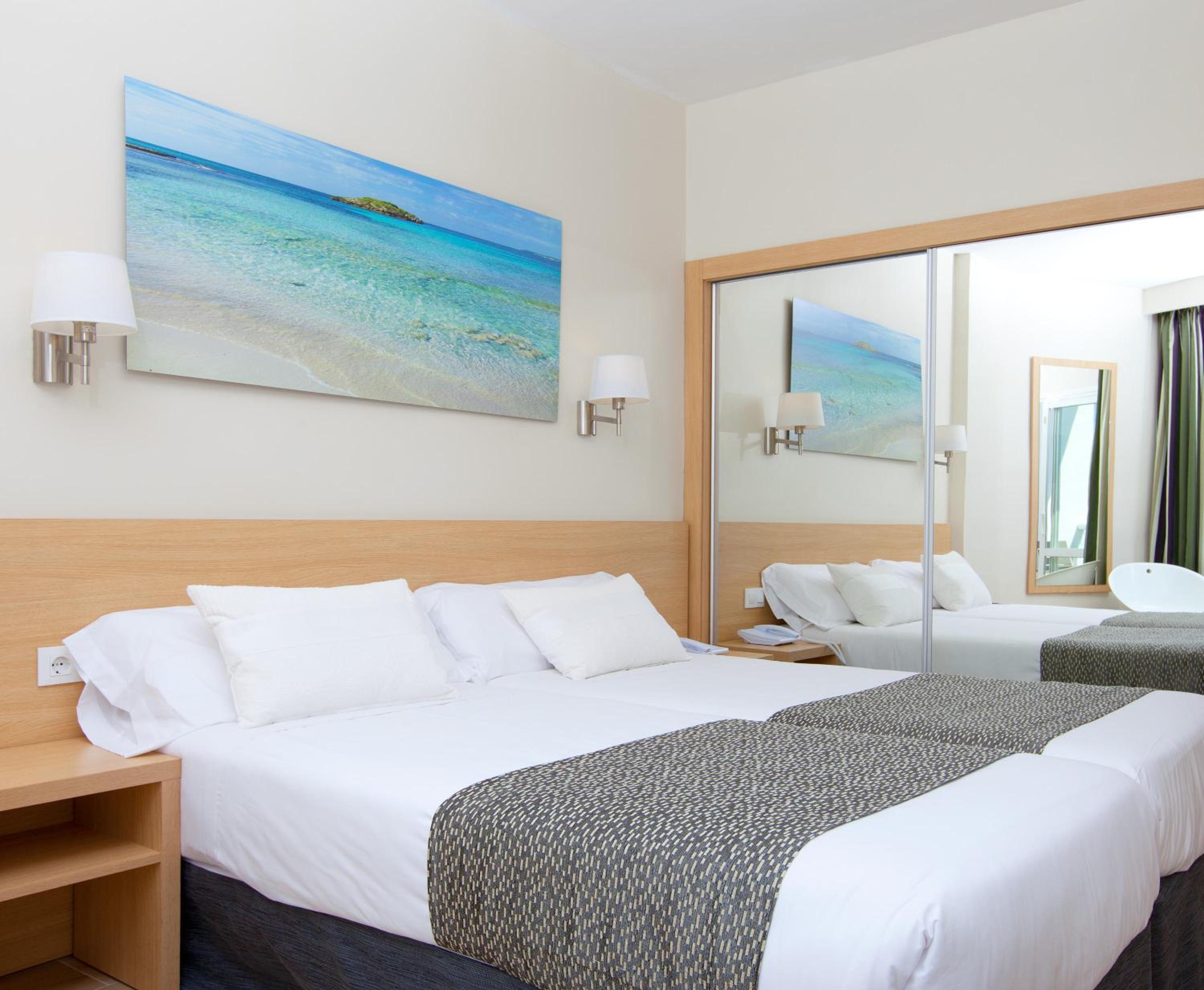 Twin Room - Photo 5
