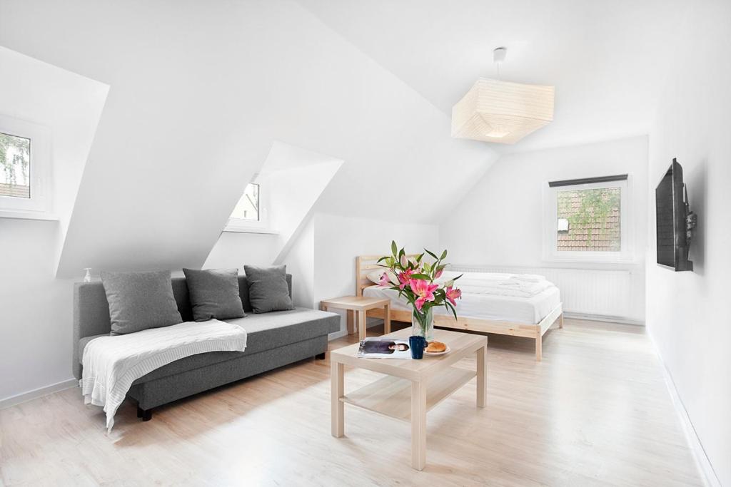 Two-Bedroom Apartment - Photo 7