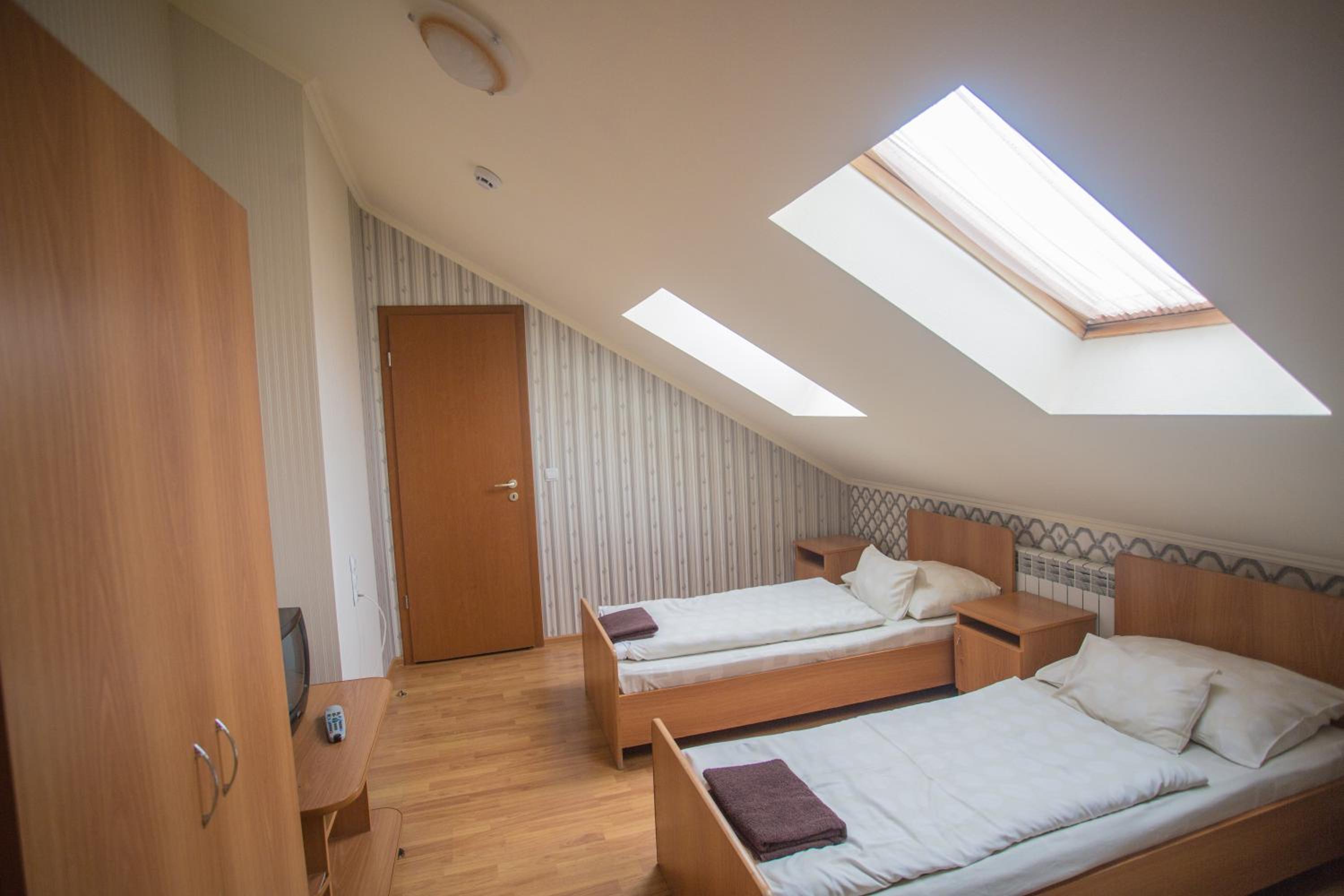 Standard Double or Twin Room photo 1