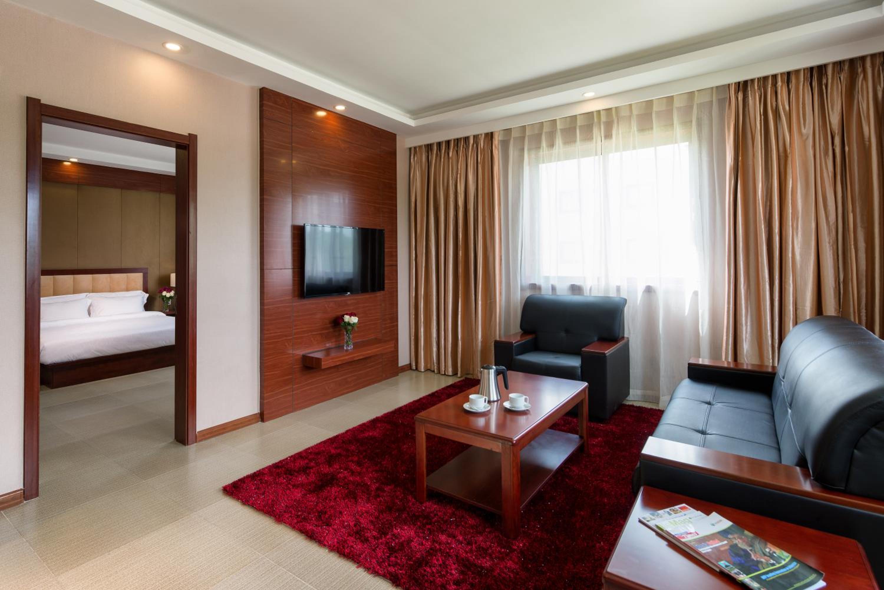 Executive Suite photo 2