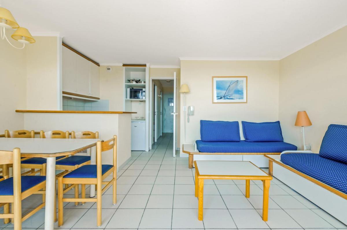 Select One-Bedroom Apartment (7 People) photo 2
