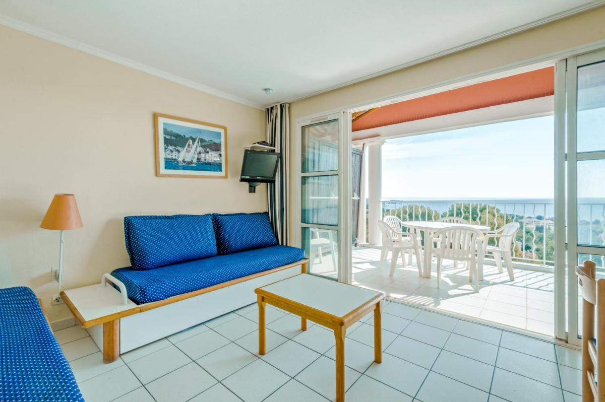 Select One-Bedroom Apartment (7 People) photo 1